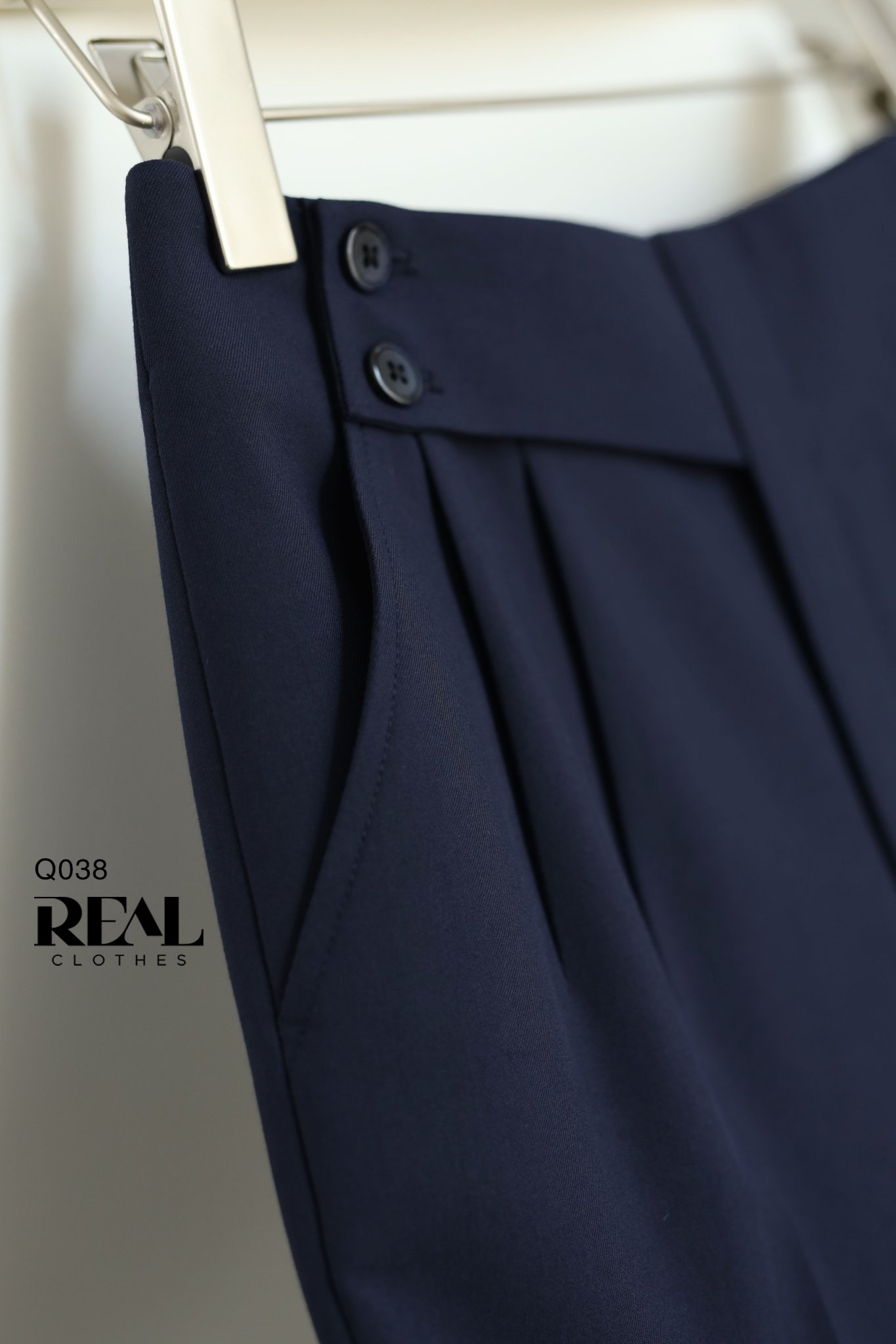 Quần Tokyo nút xanh đen