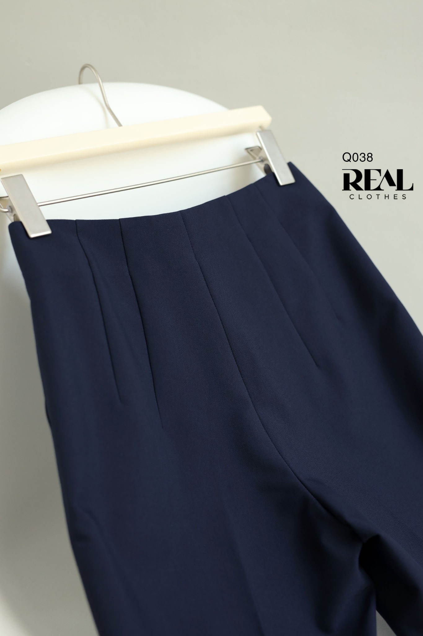 Quần Tokyo nút xanh đen