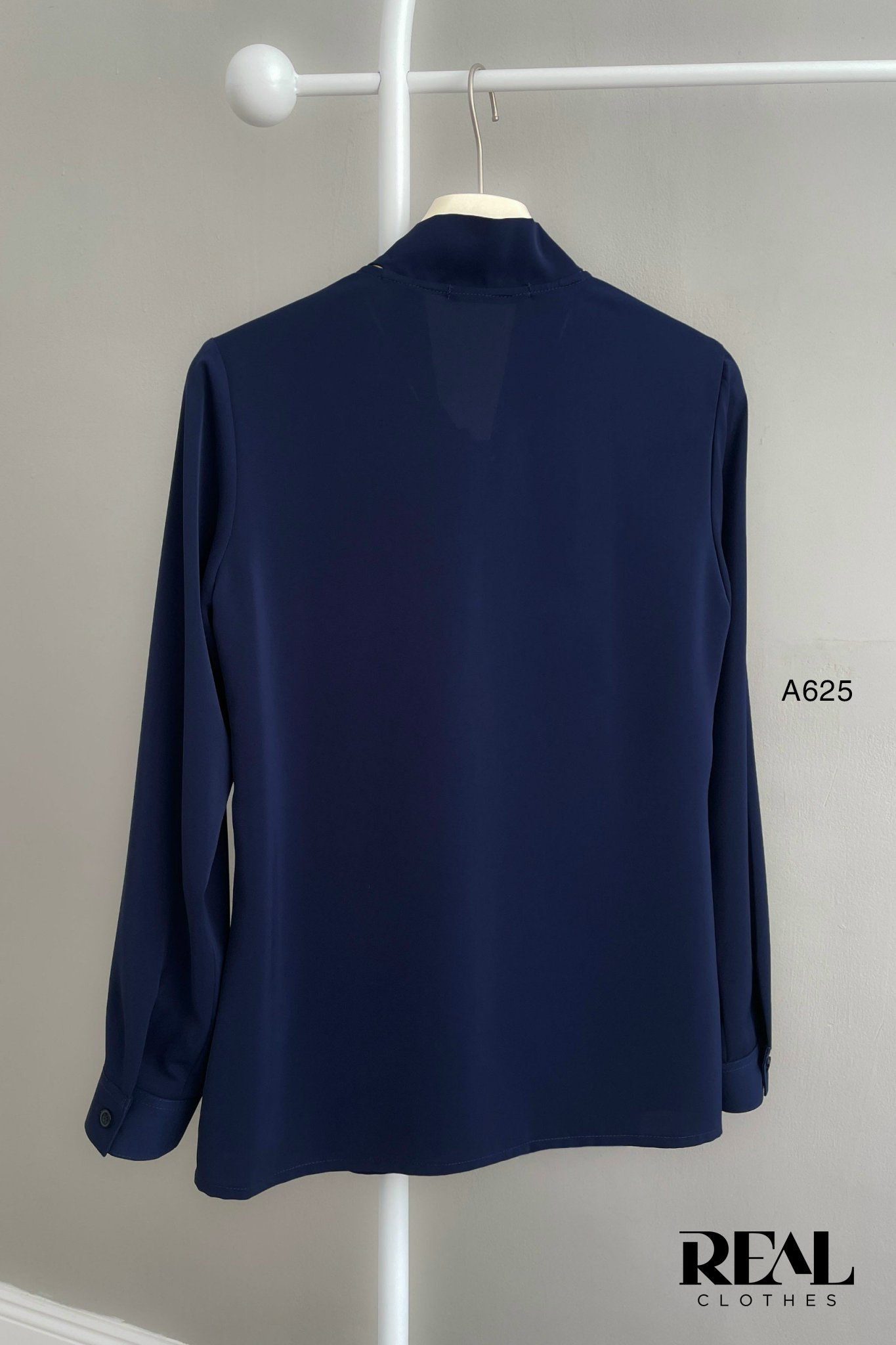 Áo cà vạt xanh đen