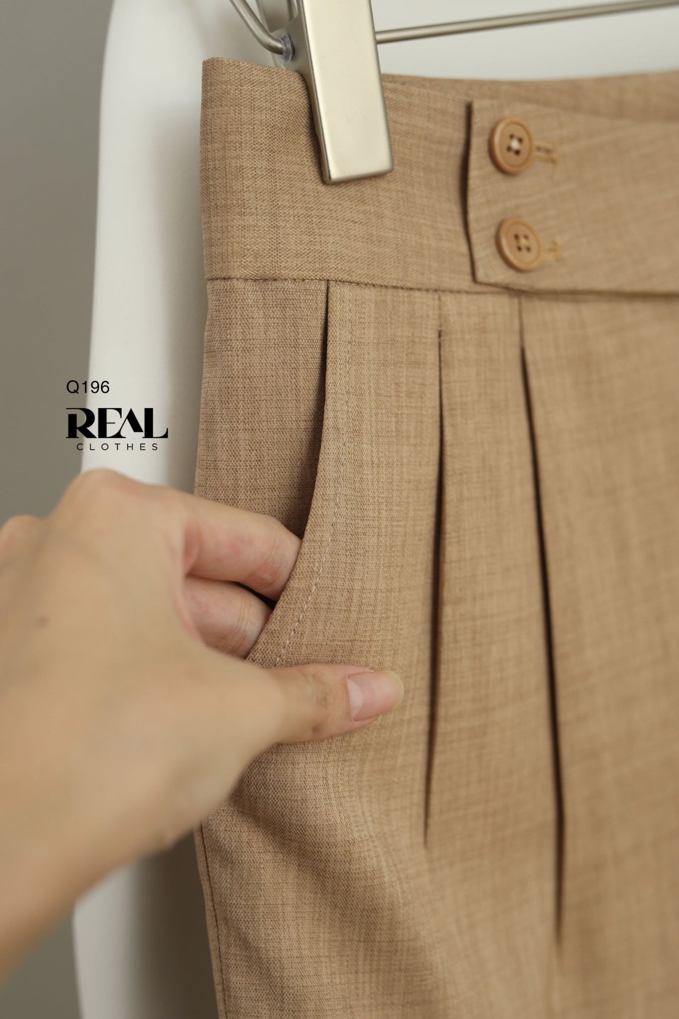 Quần sakura nâu vàng