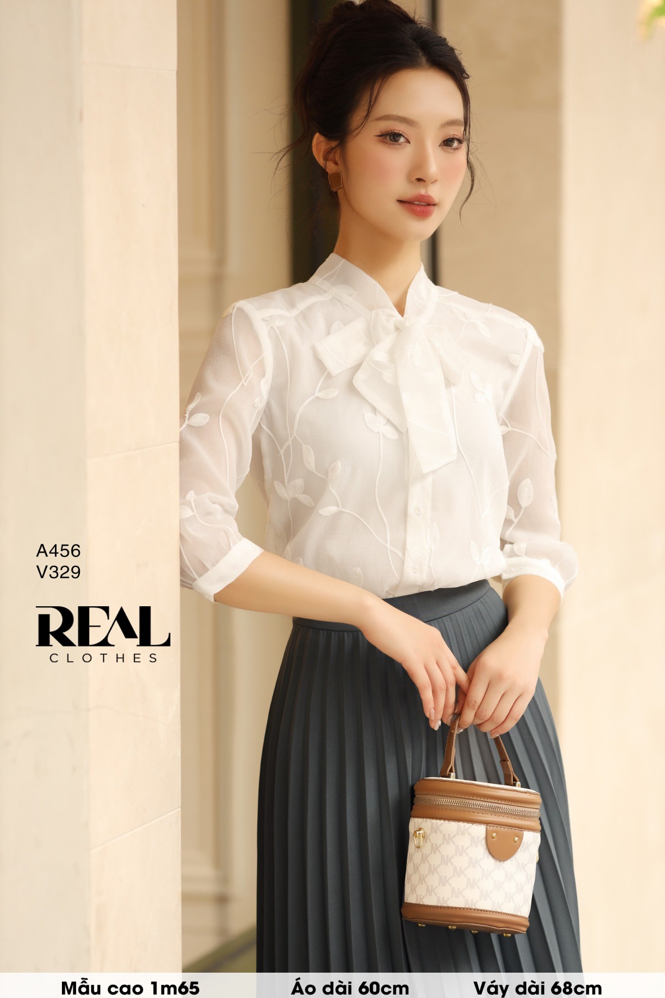 Blazer cổ tròn cindy đen