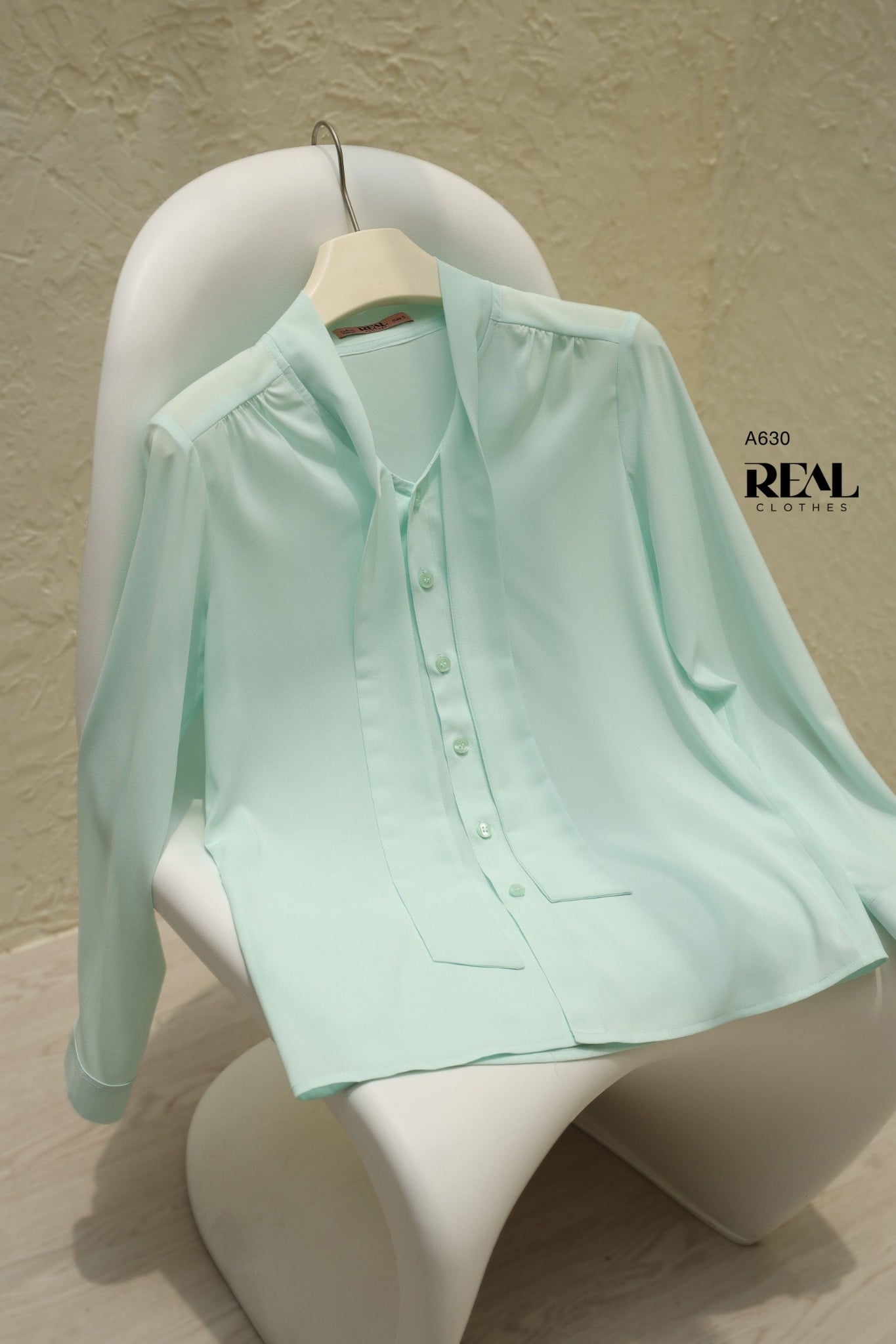 Áo cà vạt mint SALE - size S