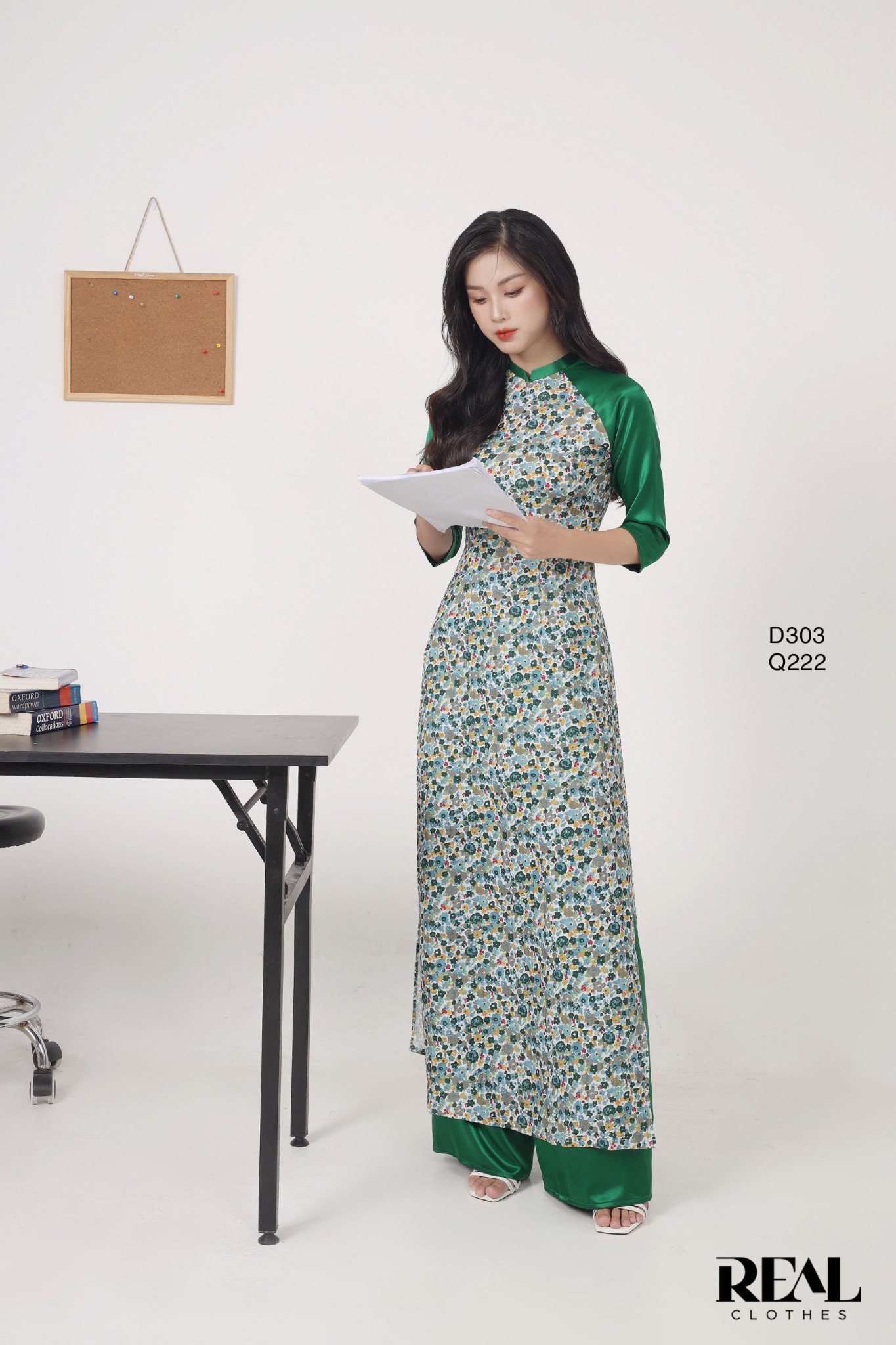 Áo dài truyền thống Ngọc Diệp xanh lá SALE - size XS