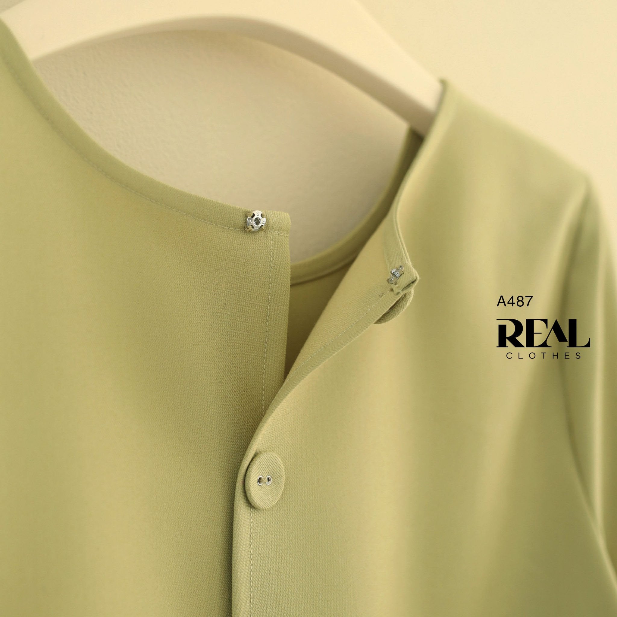 Croptop nút xanh bơ SALE