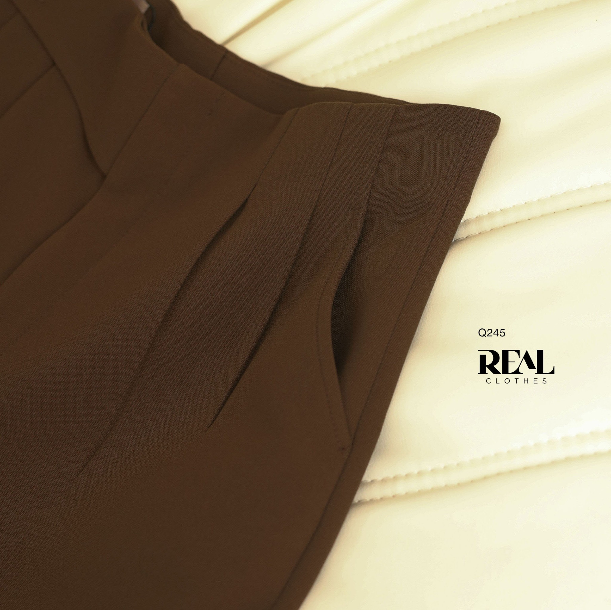 Quần suông Tokyo nút nâu đậm