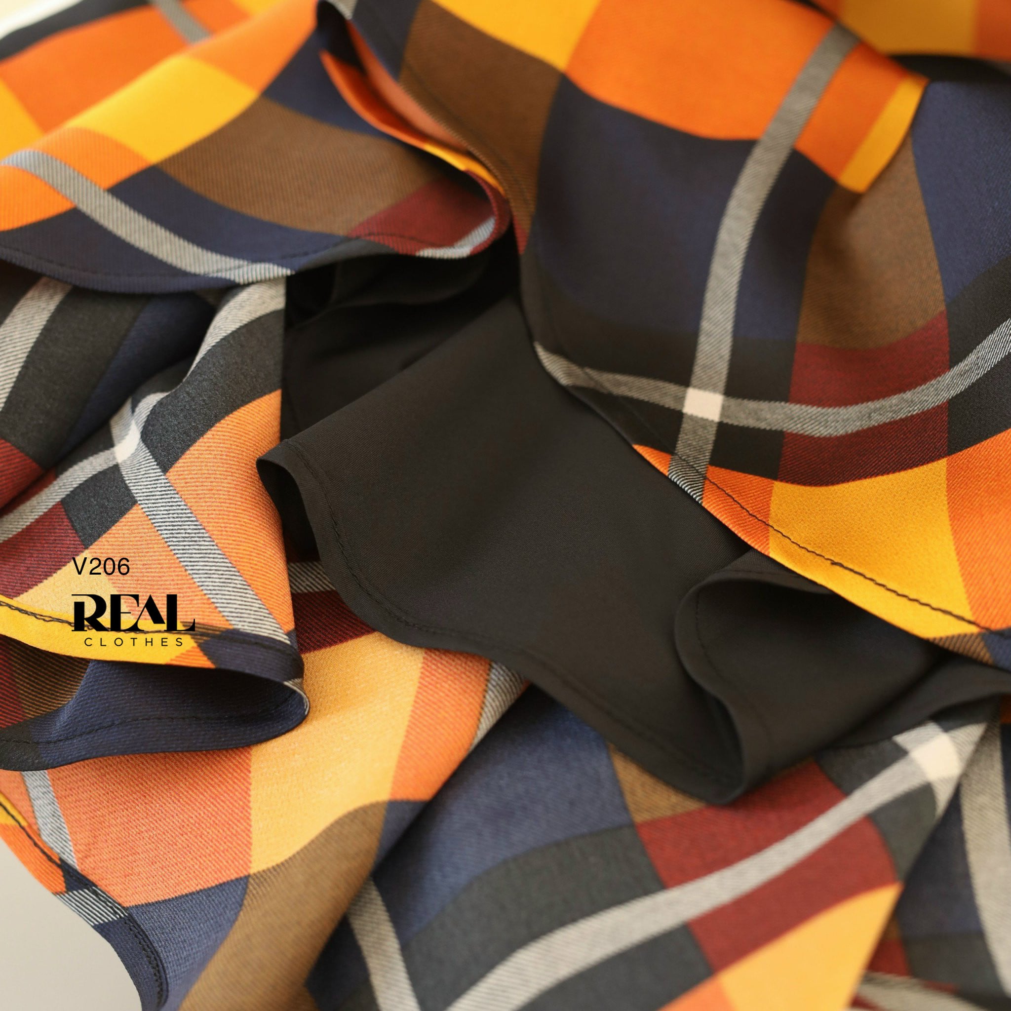 Váy xòe midi ô vuông cam SALE - size M