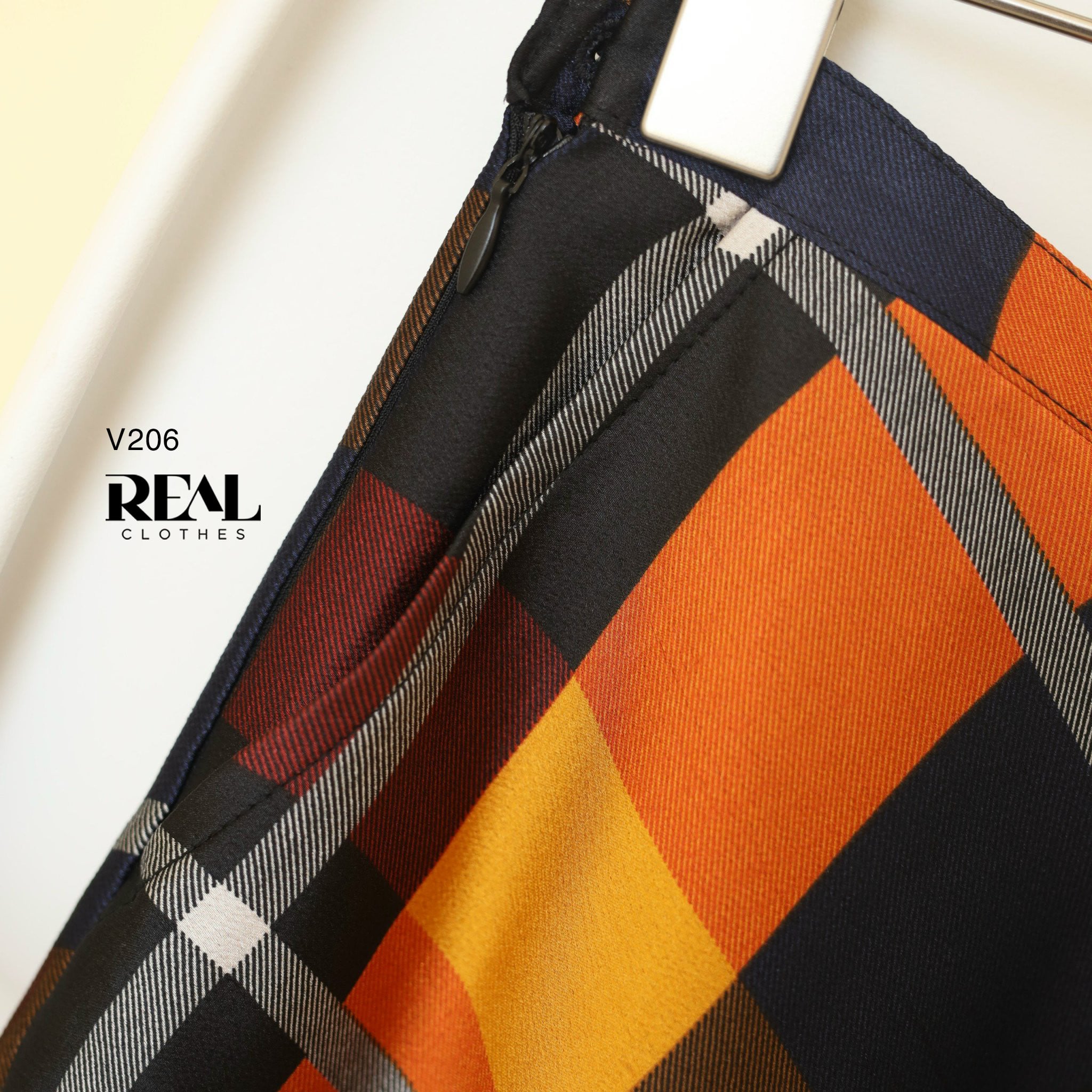 Váy xòe midi ô vuông cam SALE - size M