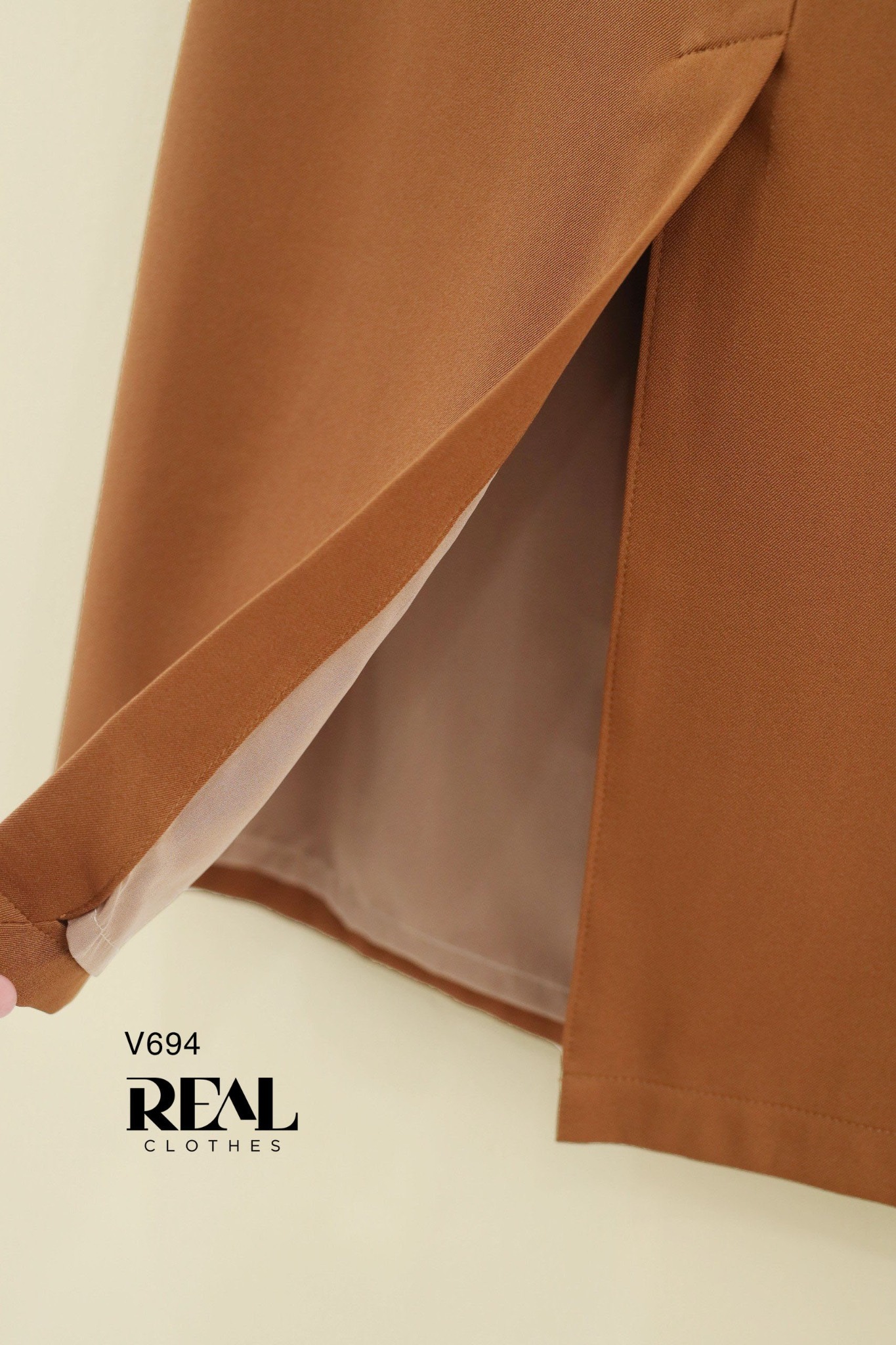 Váy Japan dài hạt dẻ SALE - size XS