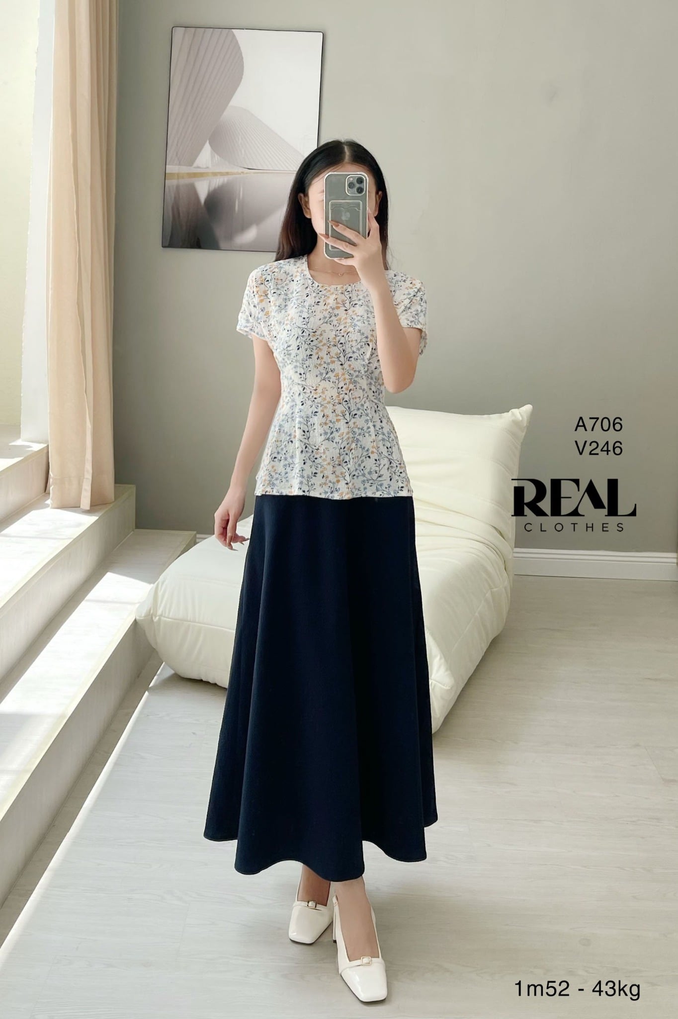 Áo cánh dơi hoa xanh FINAL SALE