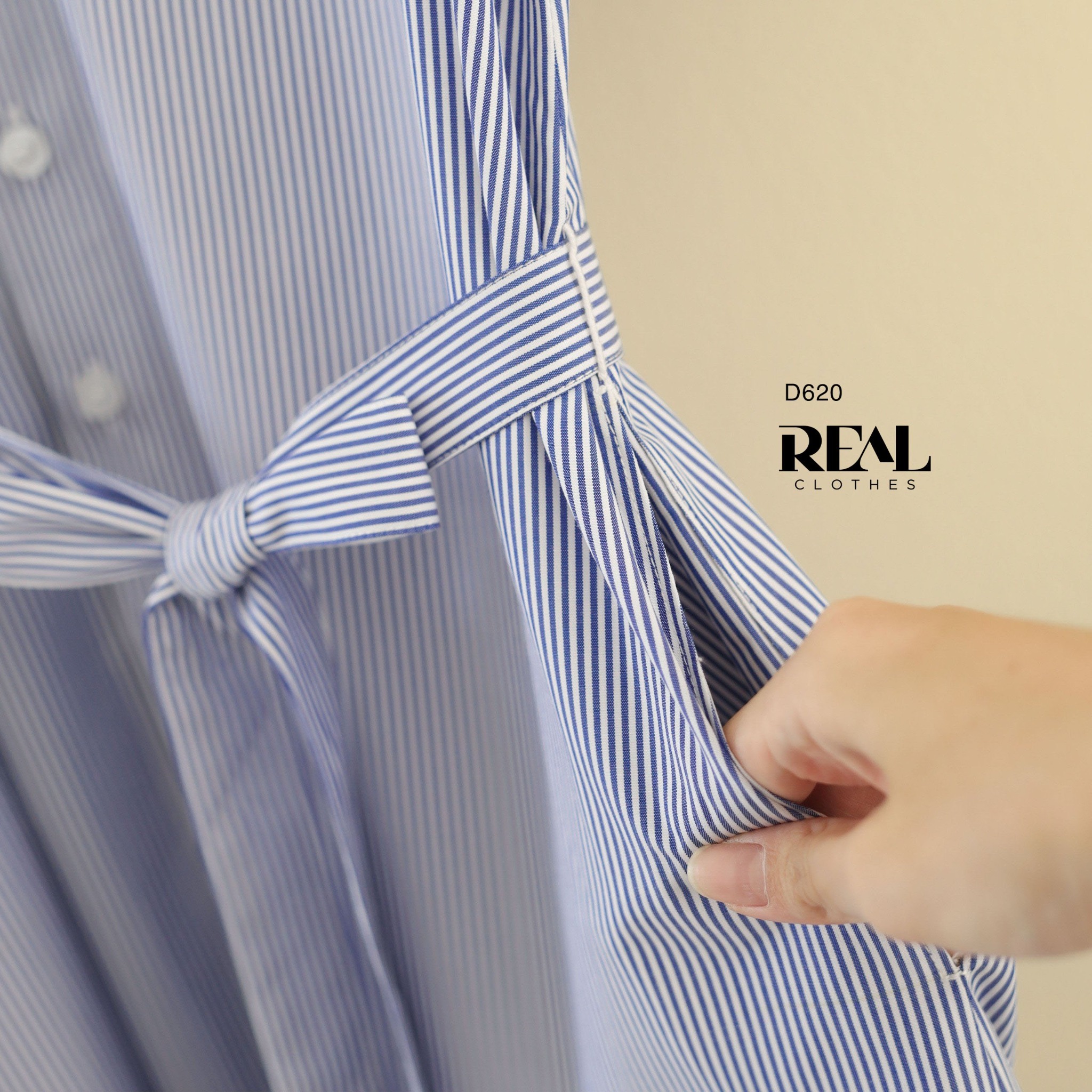 Đầm sơ mi cổ trụ sọc xanh SALE - size XS