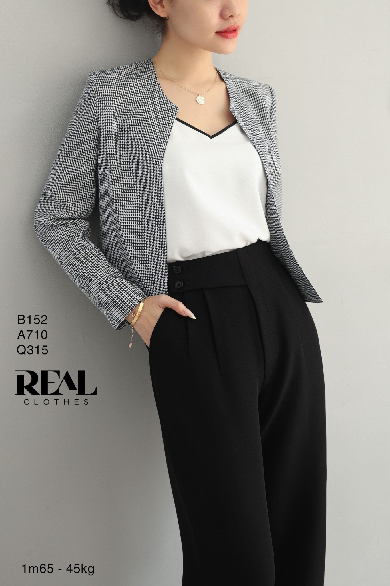 Áo 2 dây trắng viền SALE