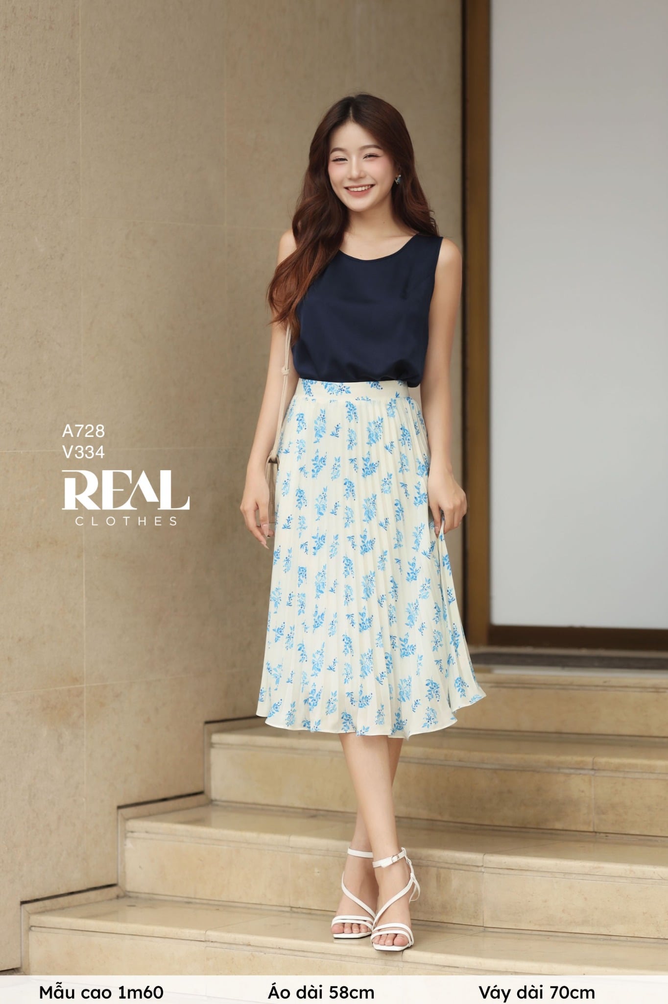 Váy rẻ quạt hoa blue FINAL SALE - size XS