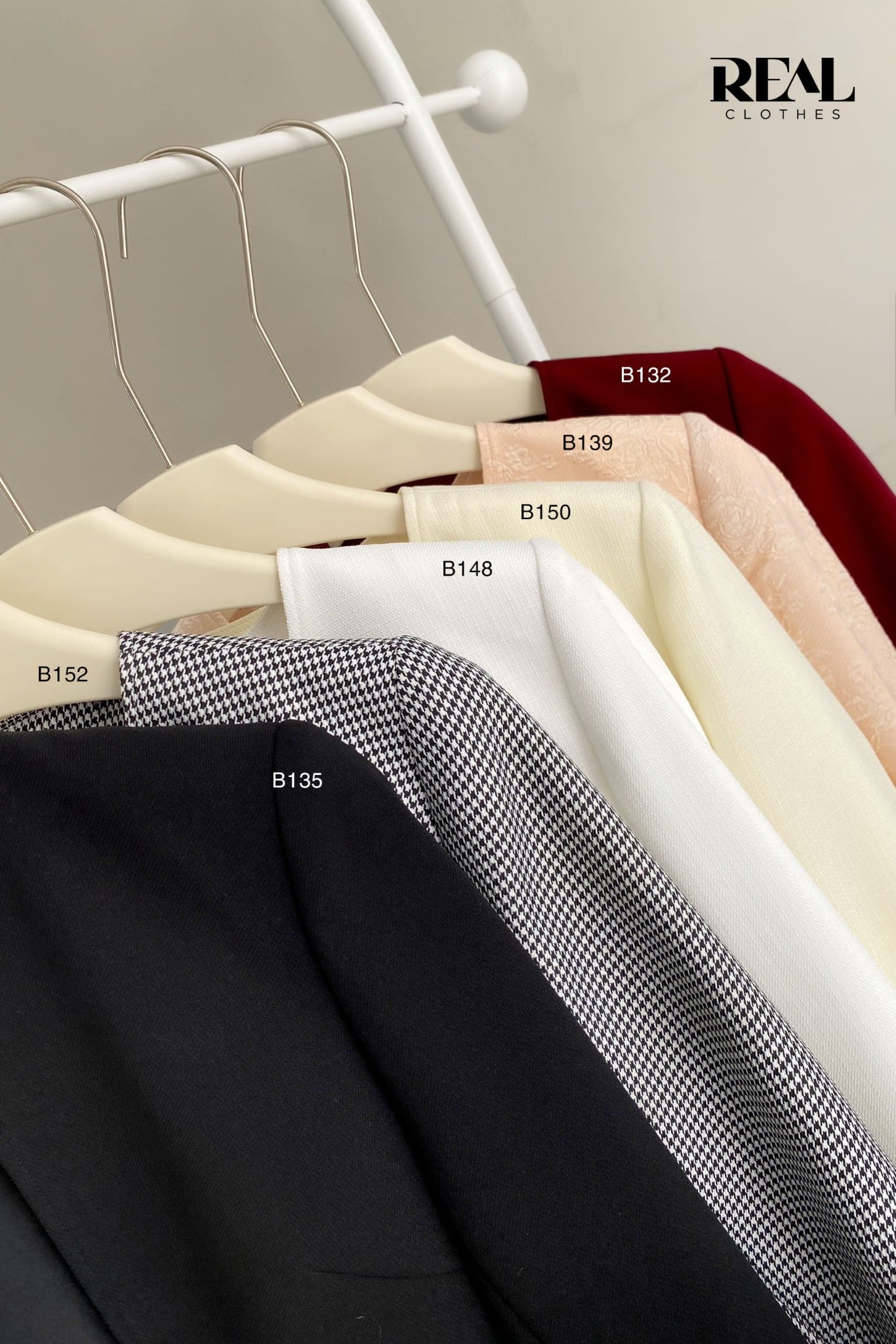 Blazer cổ tròn trắng