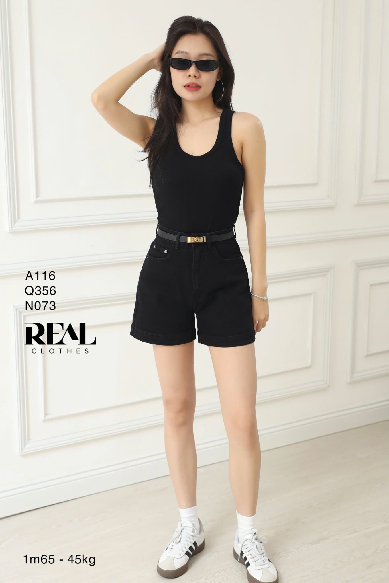 Áo tank top 3 lỗ đen SALE