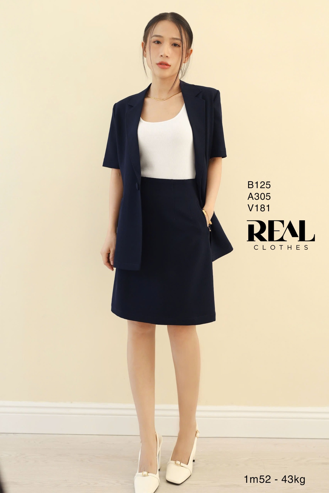 Áo tank top cổ U trắng SALE