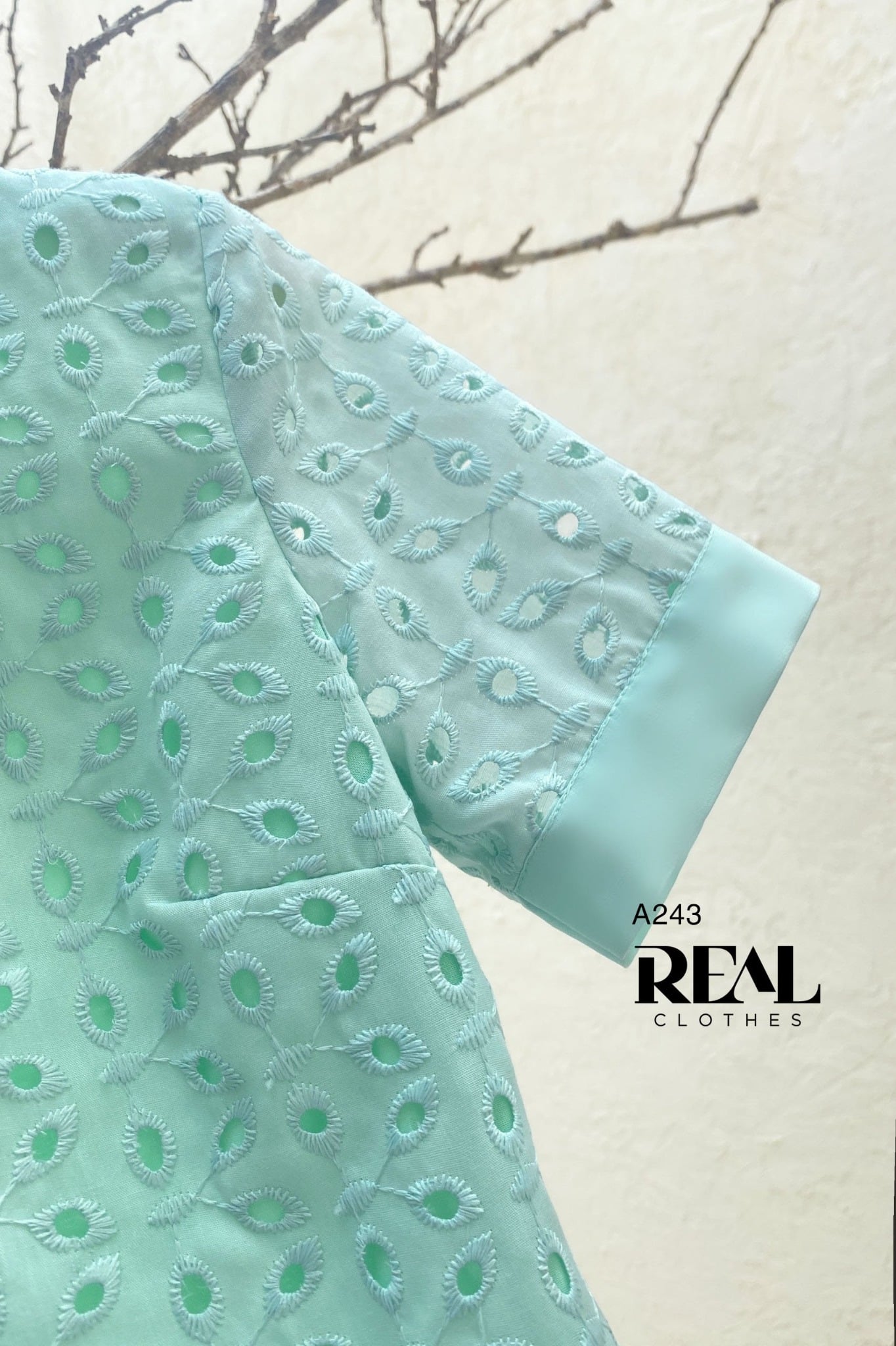 Croptop ren xanh SALE