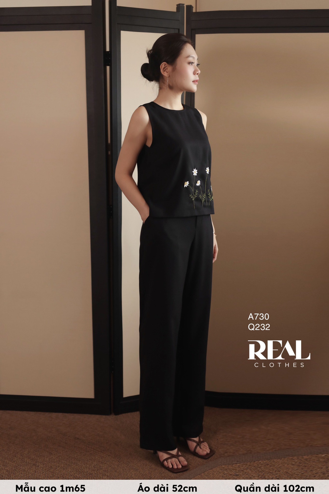 Áo linen đen thêu tay