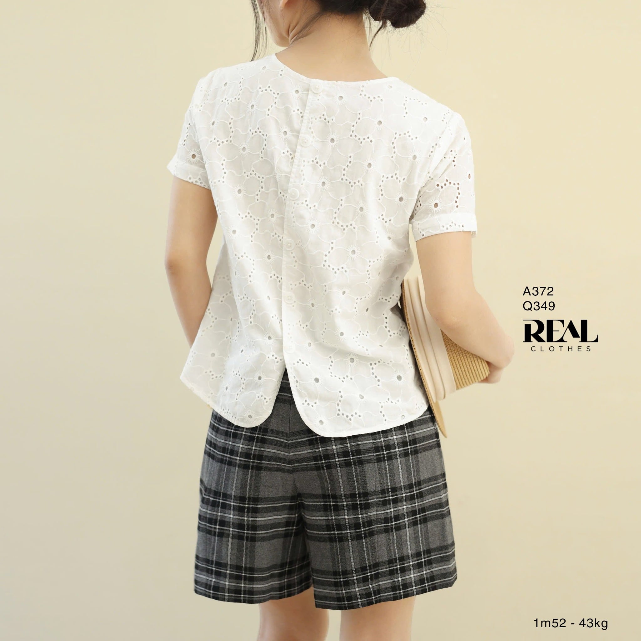 Quần short hè caro xám SALE