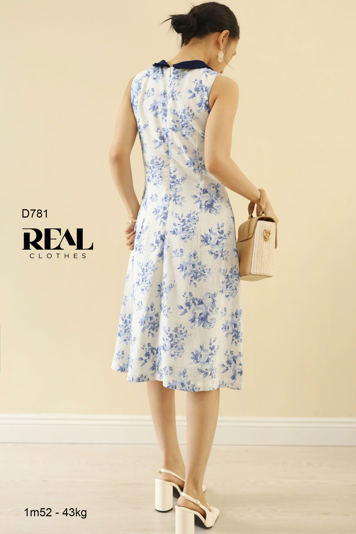 Đầm suông hoa xanh cổ lá sen SALE