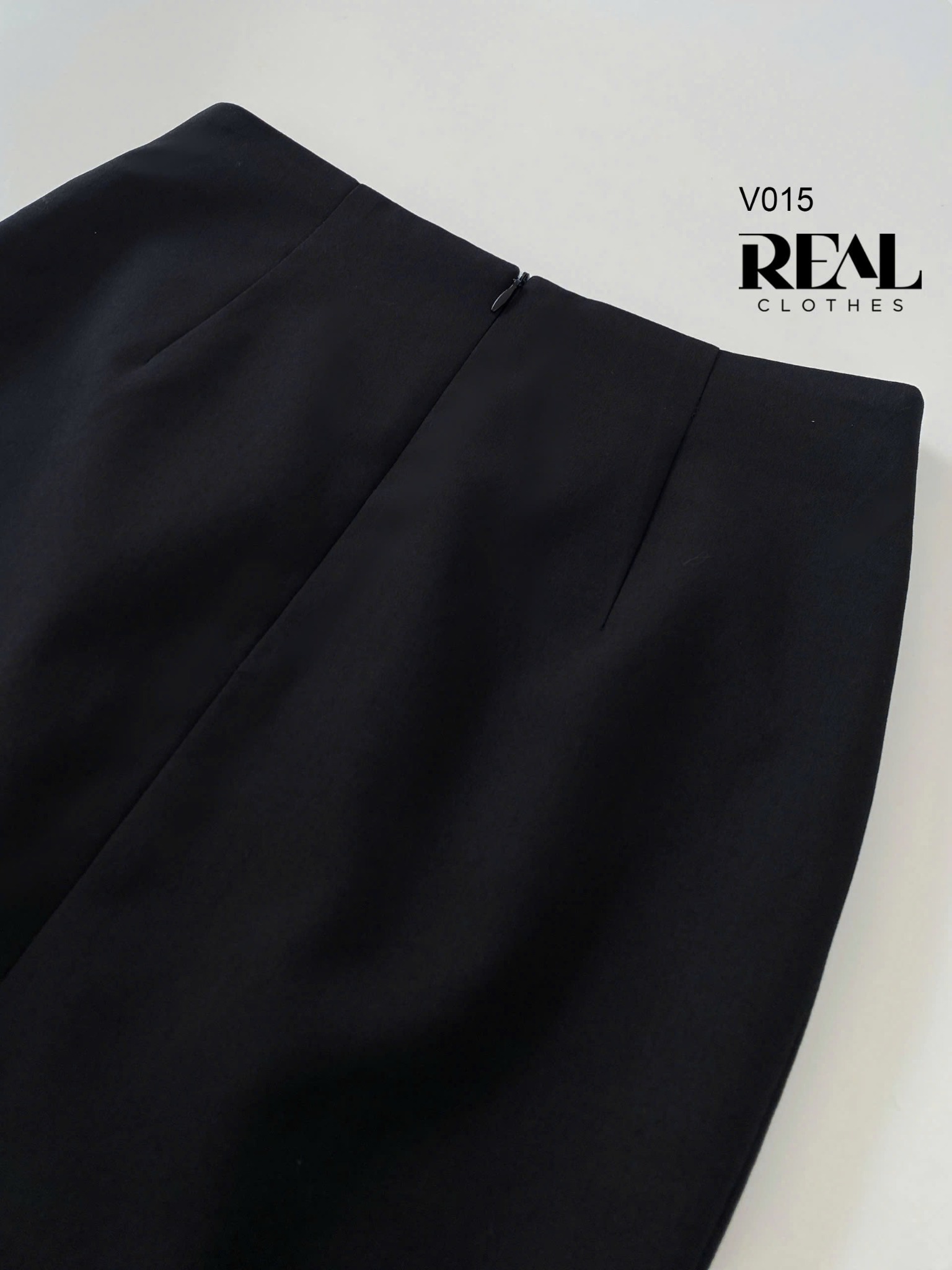 Bút chì túi xẻ hở đen SALE