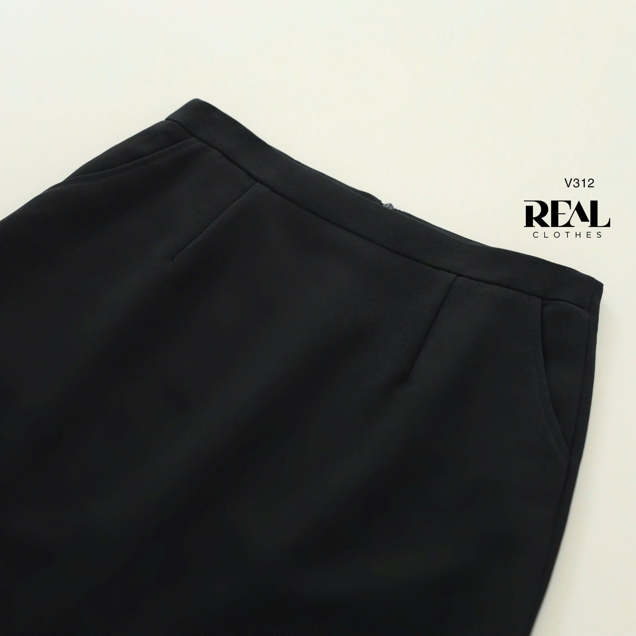 Váy Japan dài đen MỚI