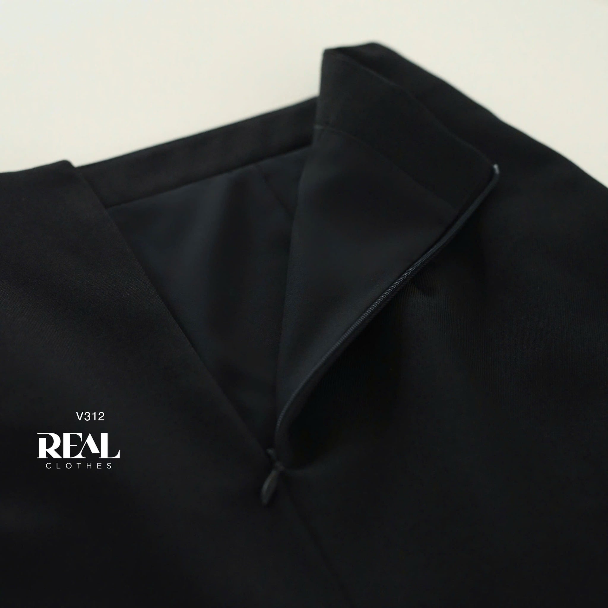 Váy Japan dài đen MỚI