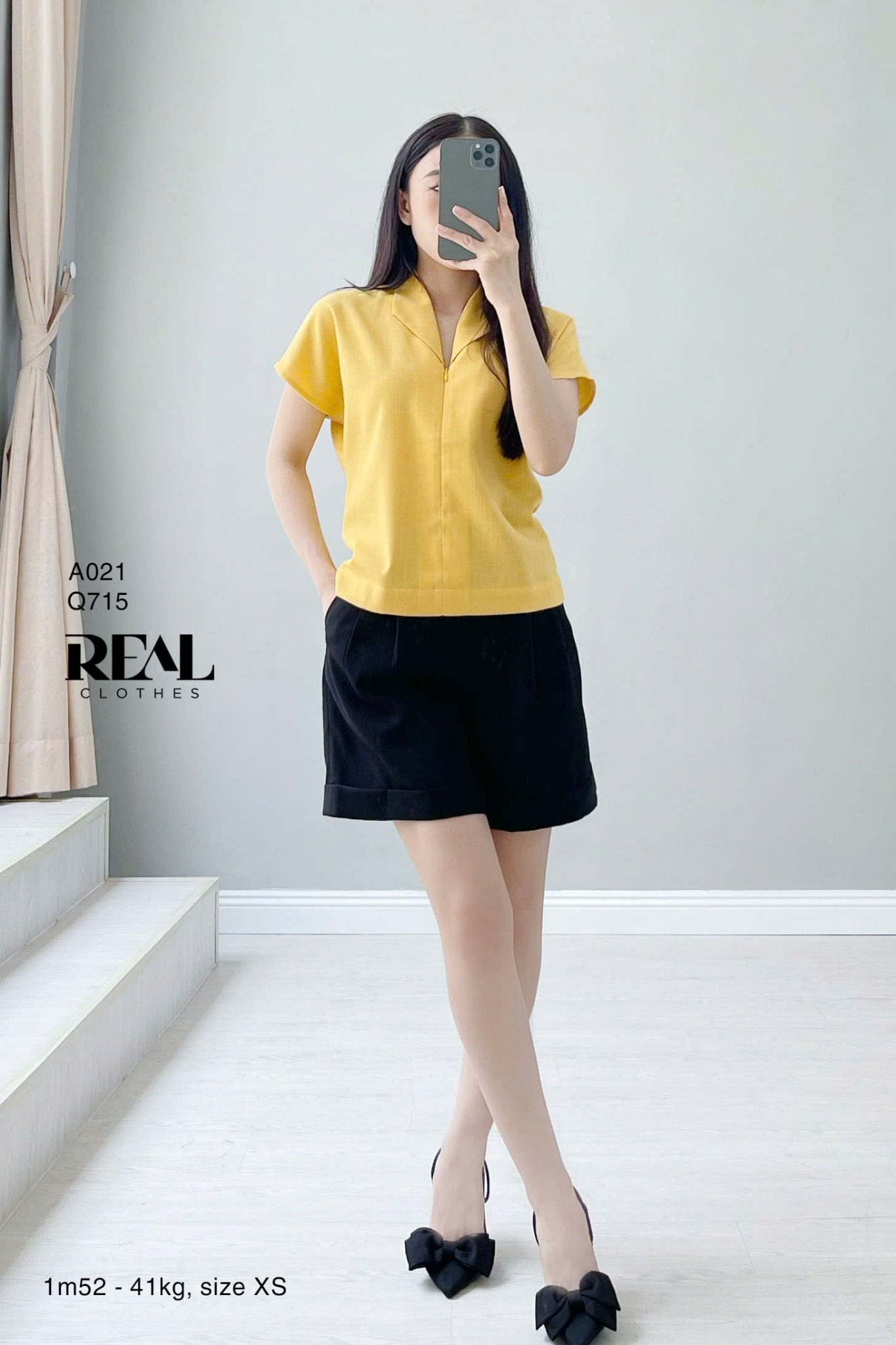 Áo cánh dơi linen vàng