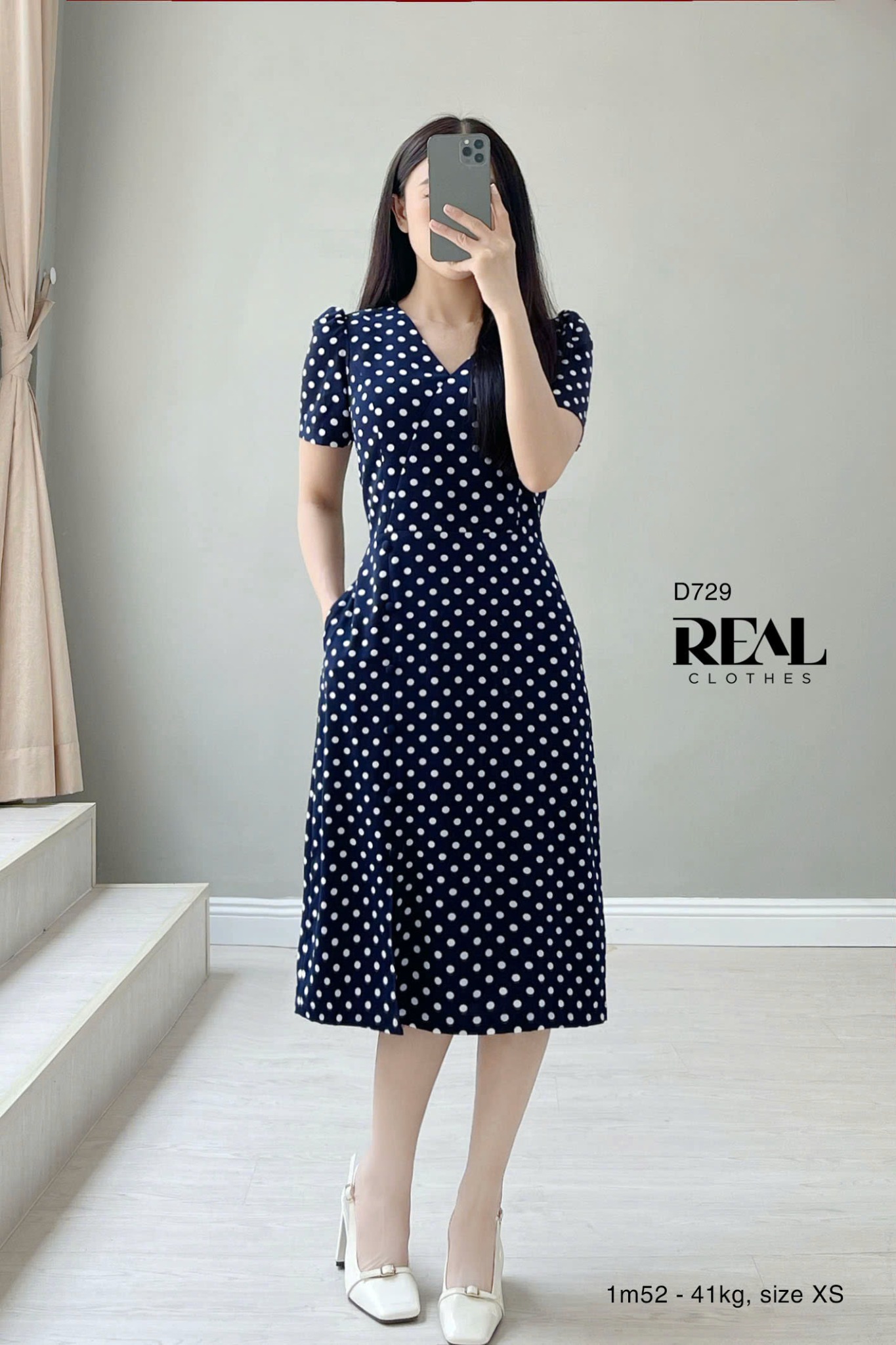 Đầm chéo chấm bi xanh MỚI SALE