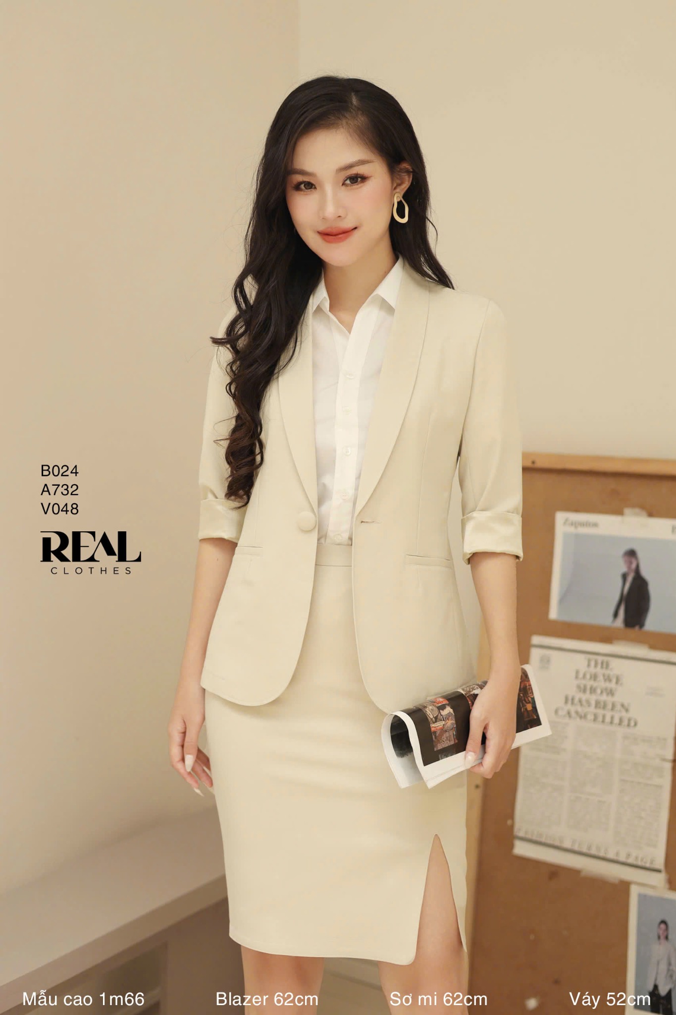 Bút chì túi xẻ hở kem SALE