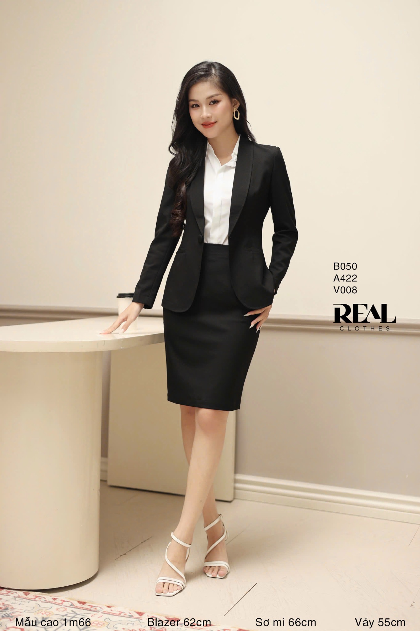 Blazer dài tay dài đen