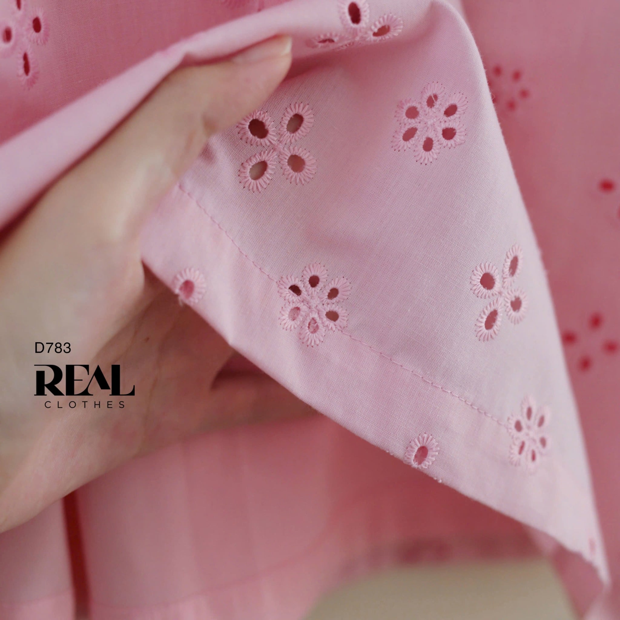 Đầm Suông Ren Thêu Cổ Lá Sen