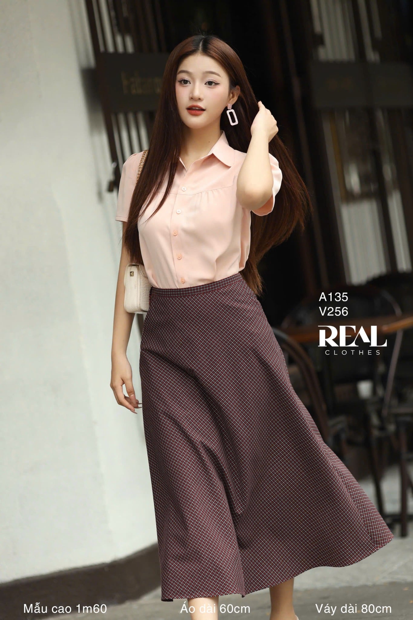 Váy Fuji ô vuông đỏ SALE