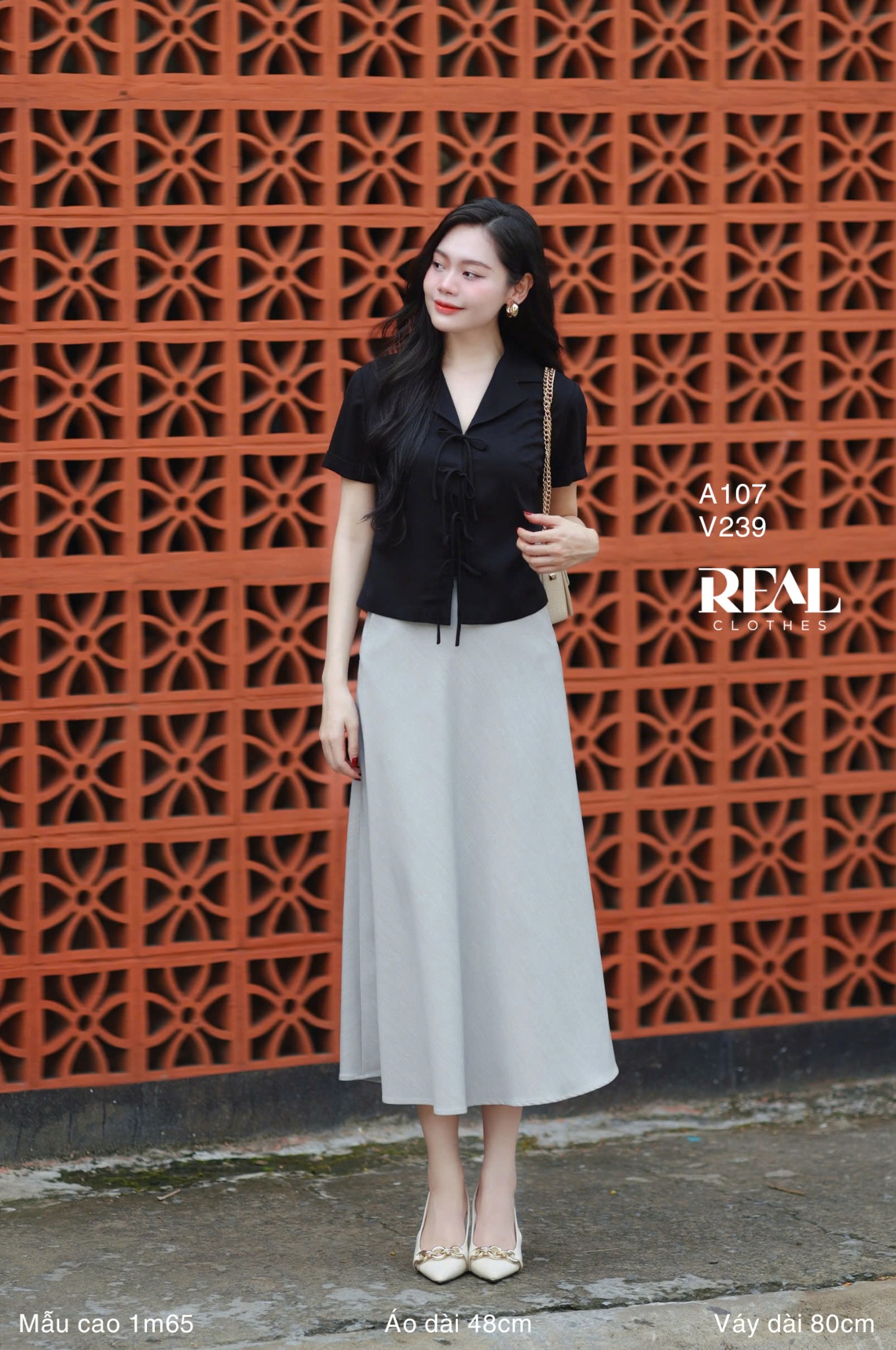 Áo nơ nhỏ đen FINAL SALE - size XS