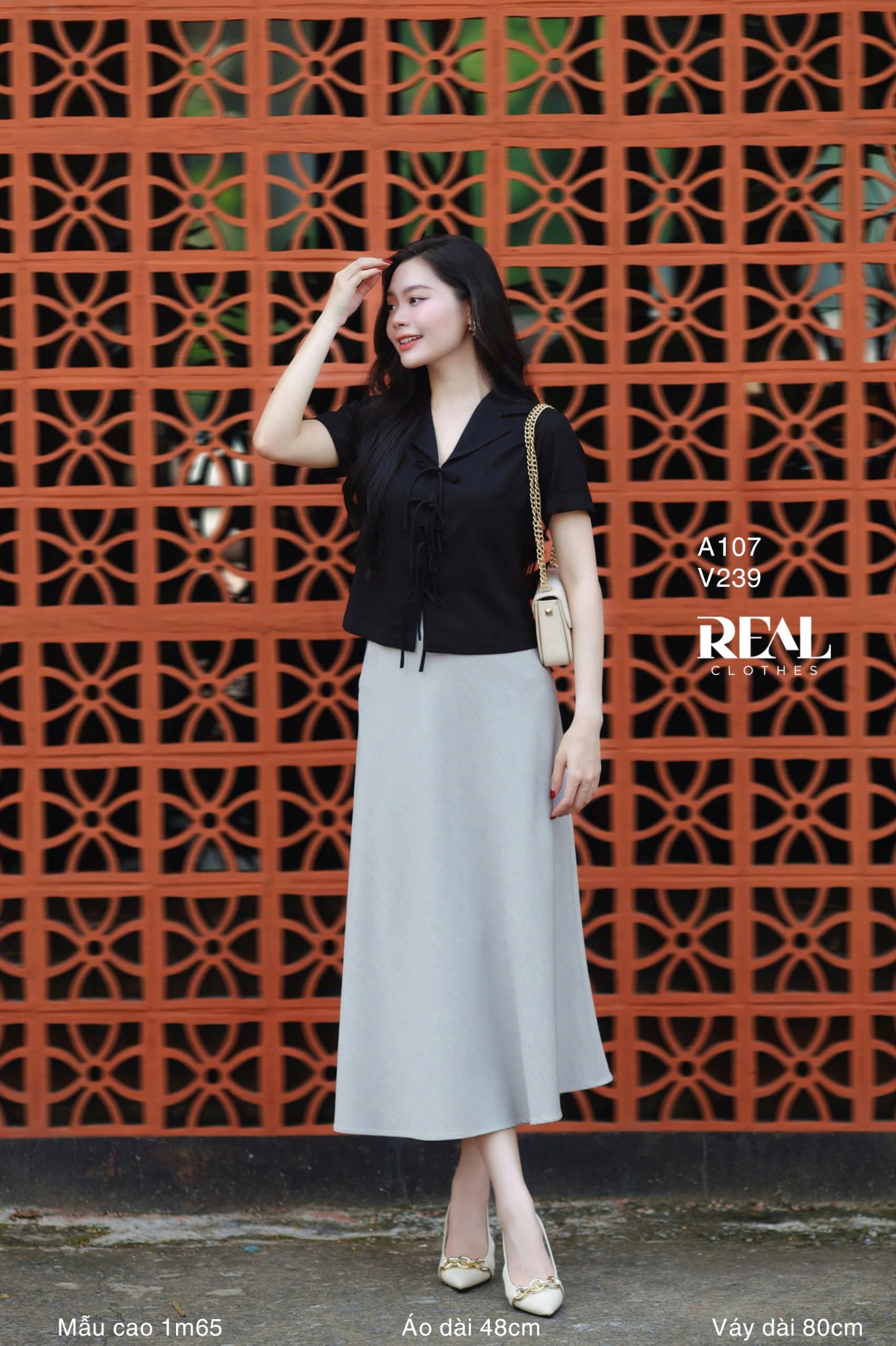 Áo nơ nhỏ đen FINAL SALE - size XS