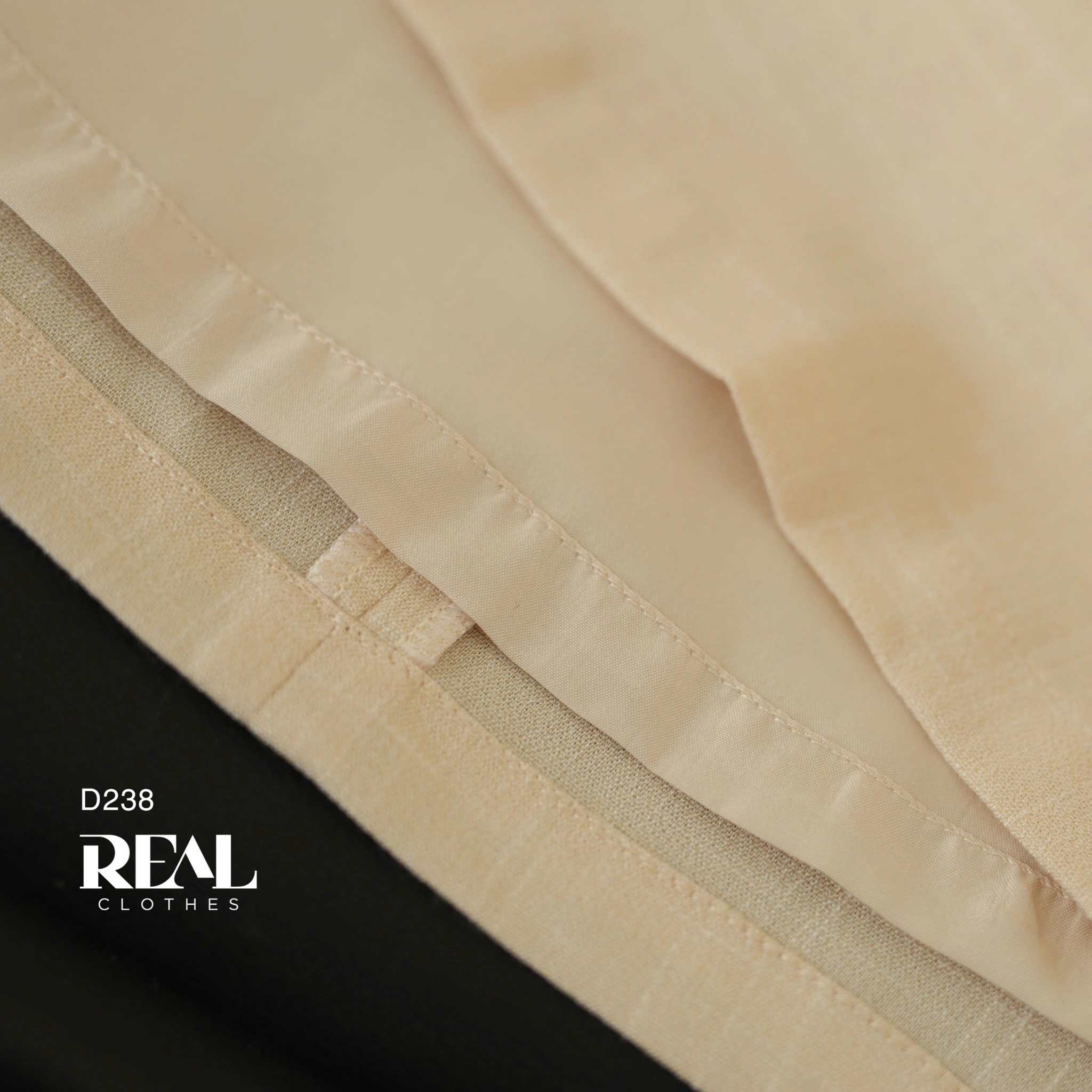 Đầm cổ ve tay đủ nude