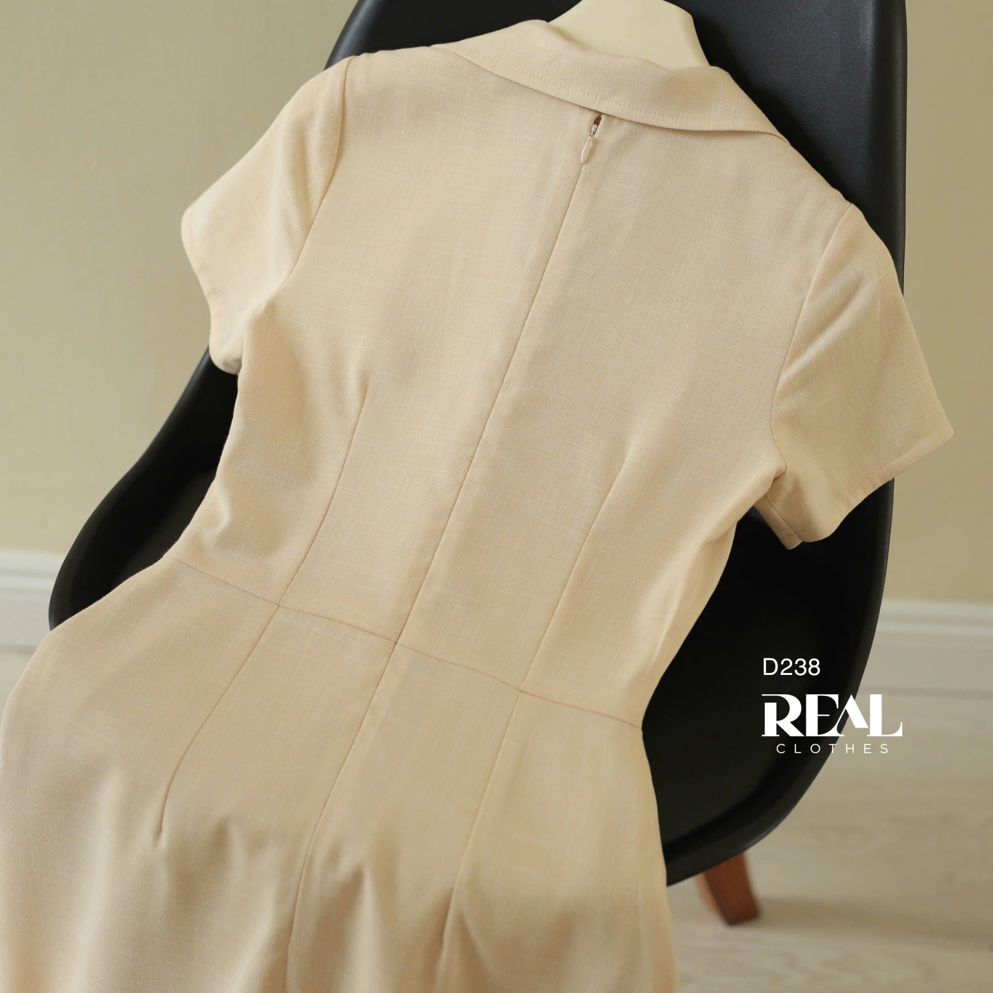 Đầm cổ ve tay đủ nude