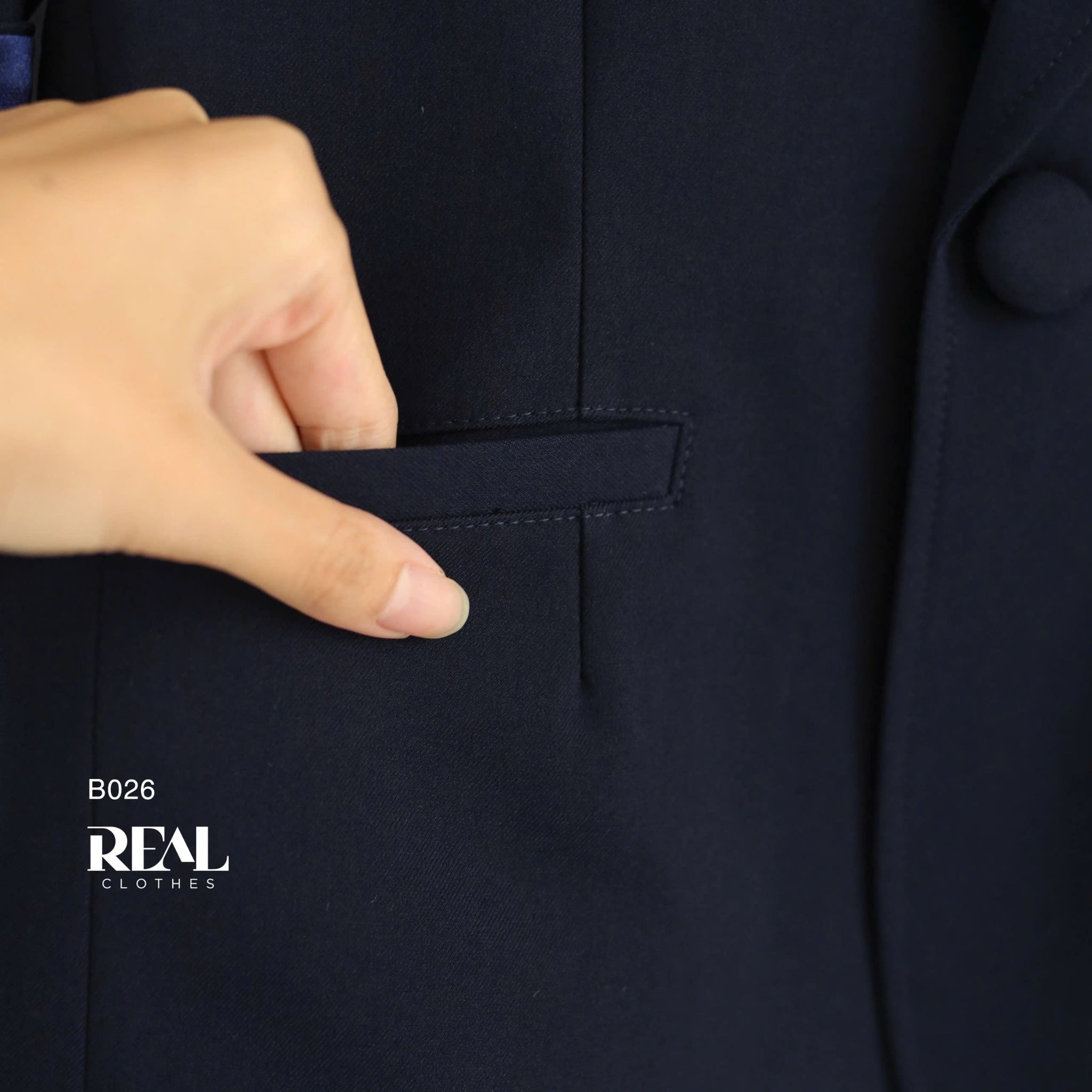 Blazer Ngắn Xanh Đen Satin