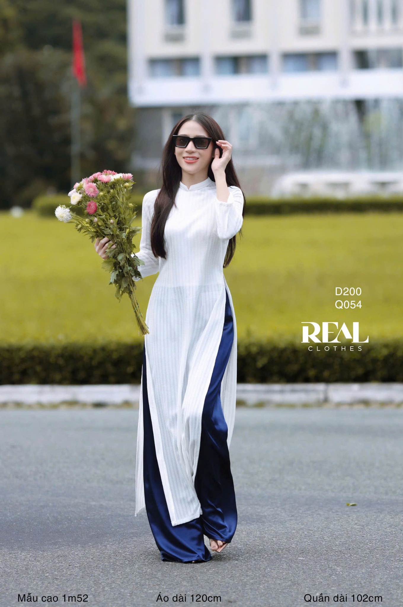 Áo dài truyền thống muse trắng SALE