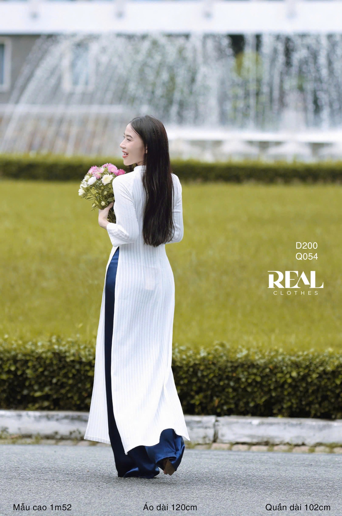 Áo dài truyền thống muse trắng SALE