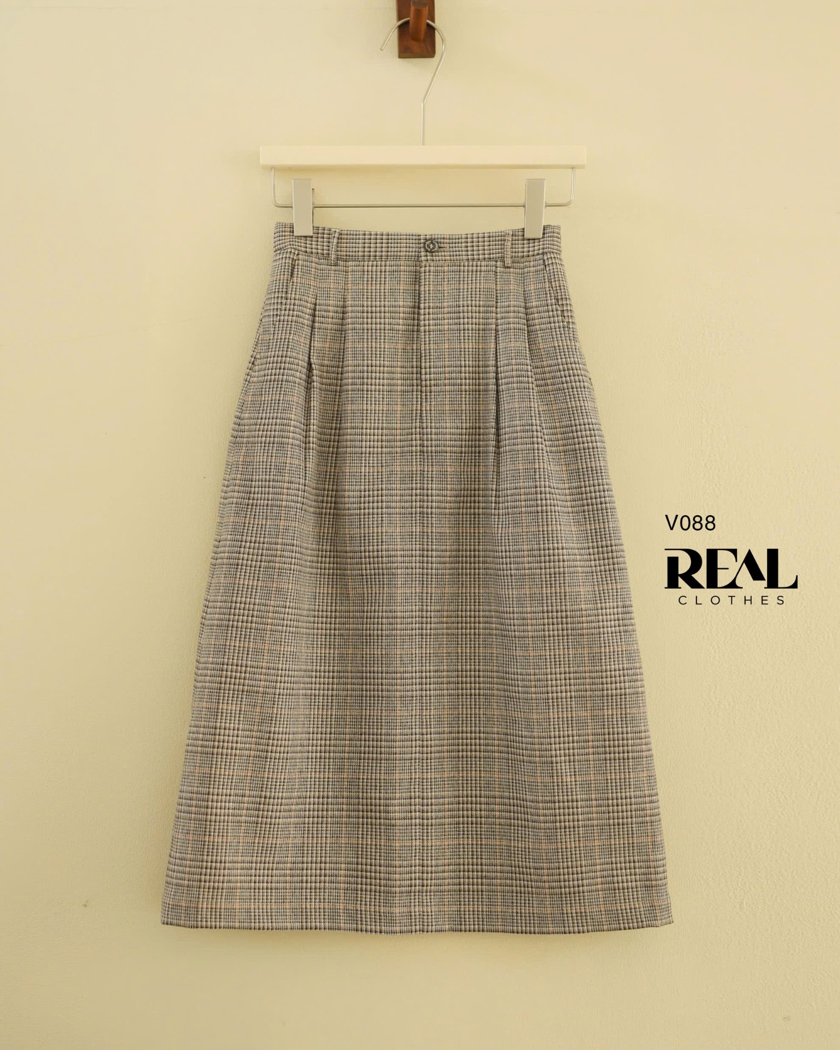 Váy 2 xếp caro kim tuyến SALE