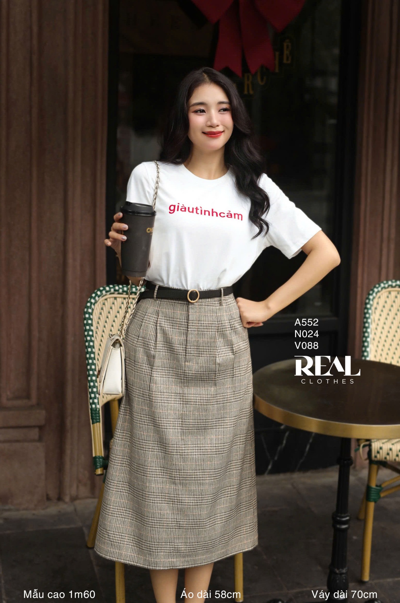 Áo thun cotton GIÀU TÌNH CẢM trắng SALE