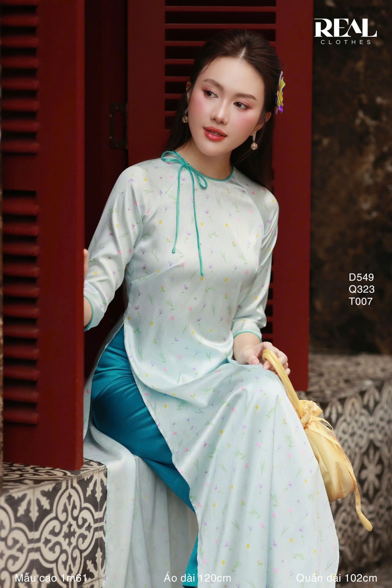 Áo dài cách tân Linh Lan