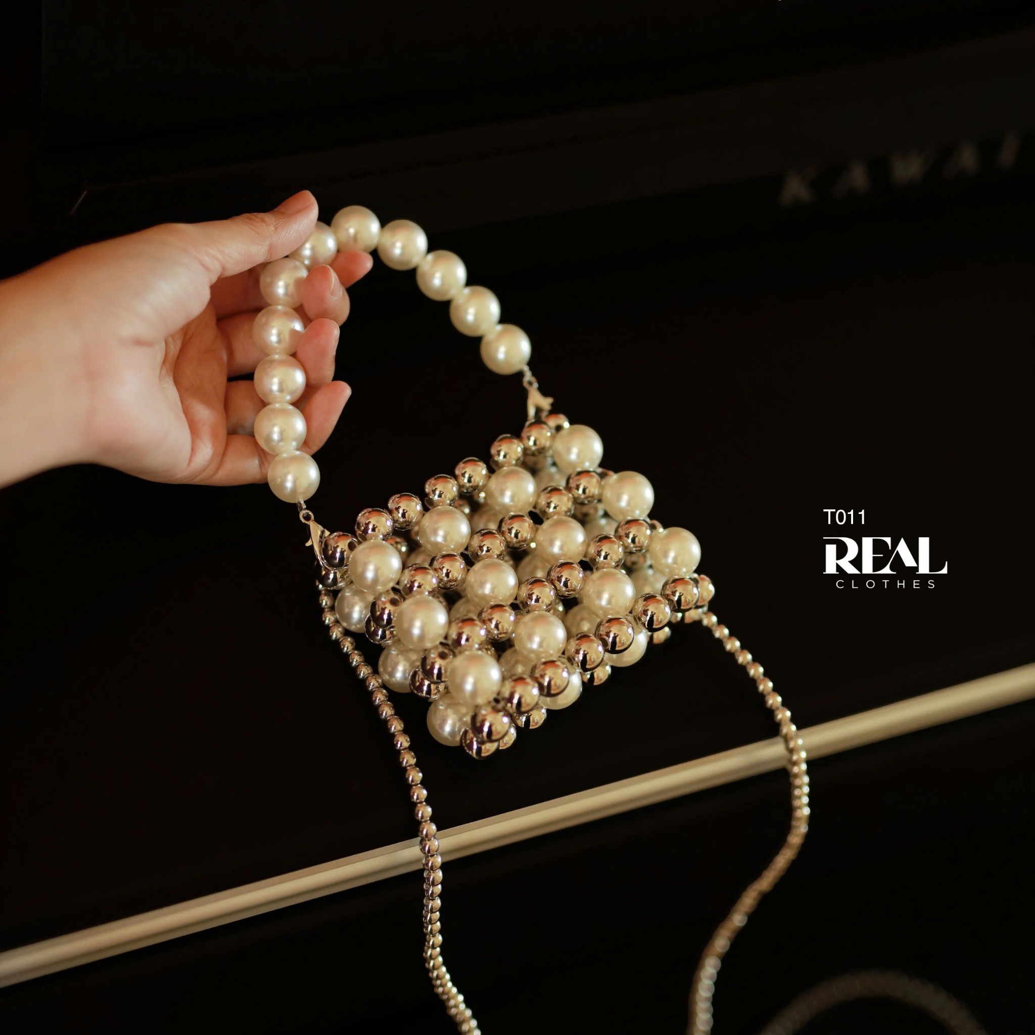 Túi chéo ngọc trai