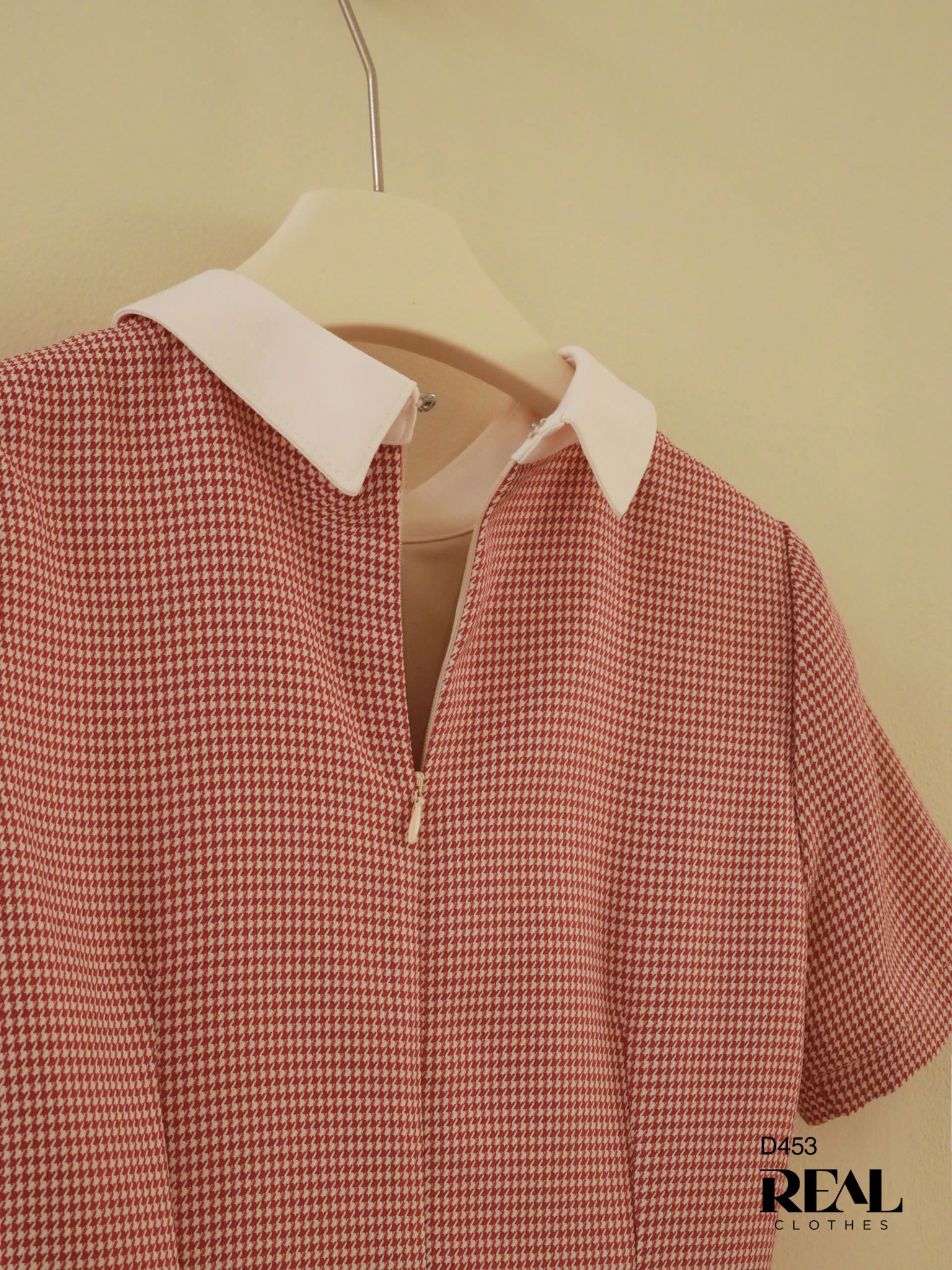 Đầm 2 xếp cổ sơ mi zigzag đỏ - S