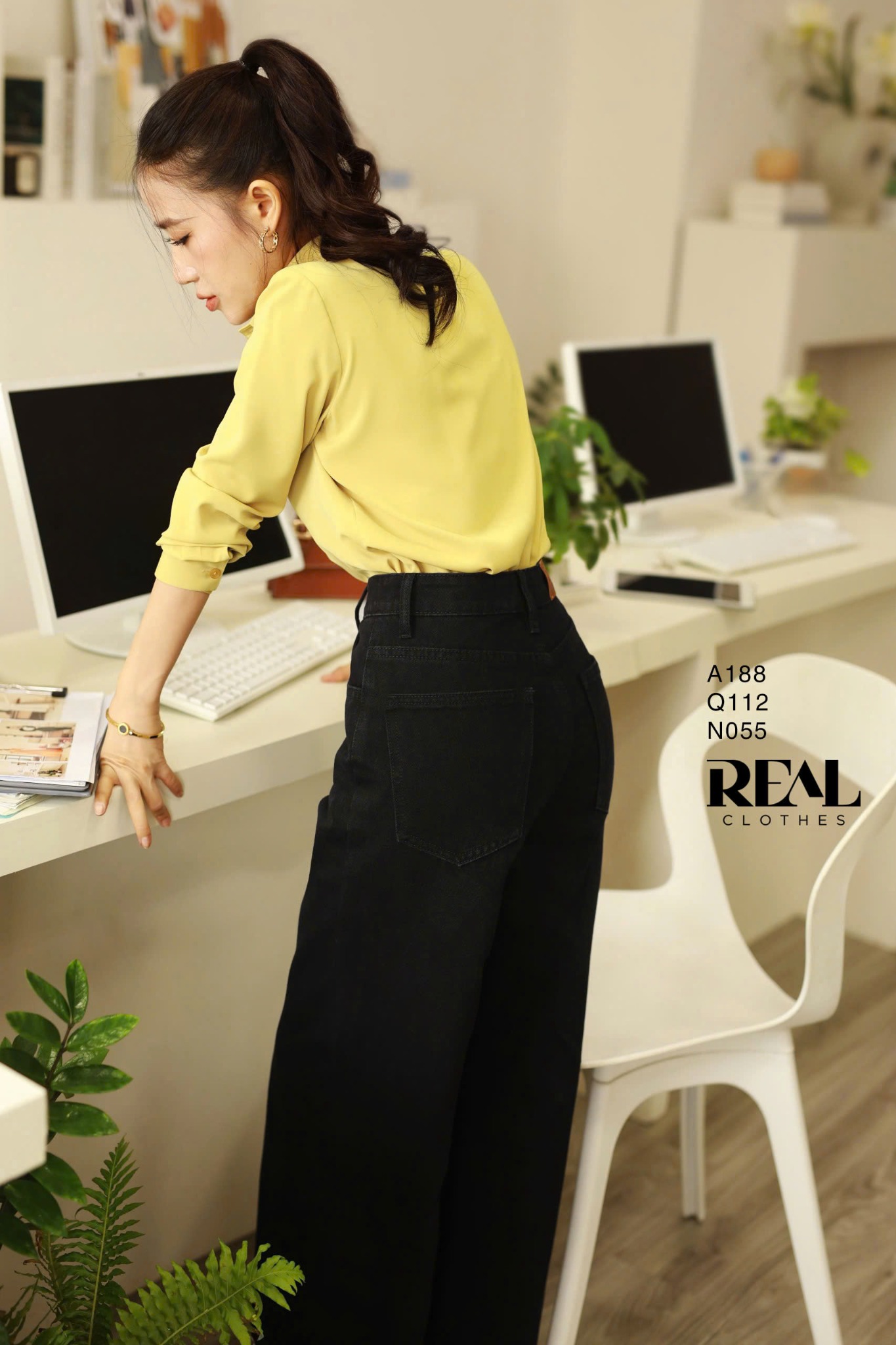 Sơ Mi Cổ Mềm Vàng Cát