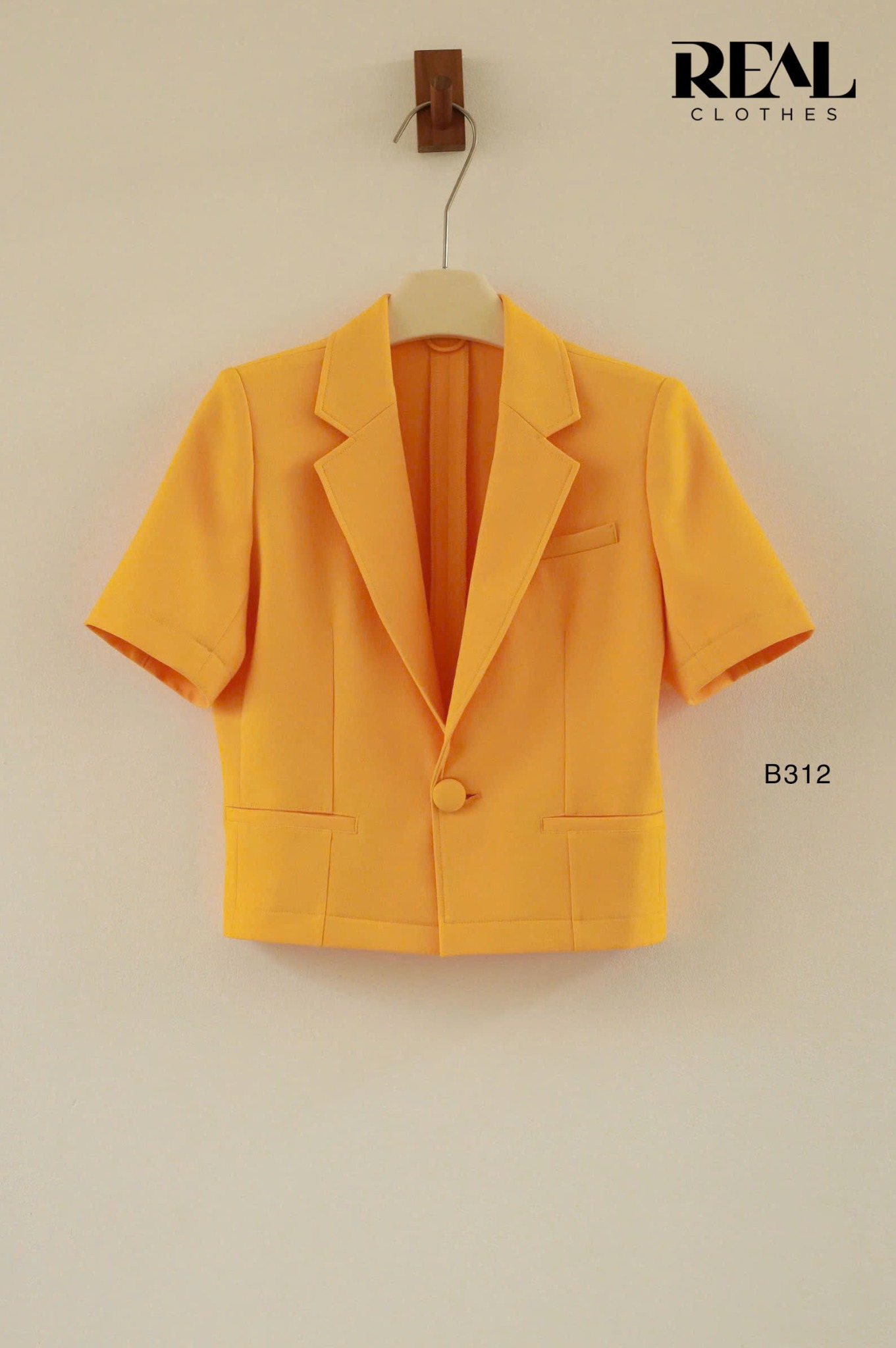 Blazer tay ngắn vàng