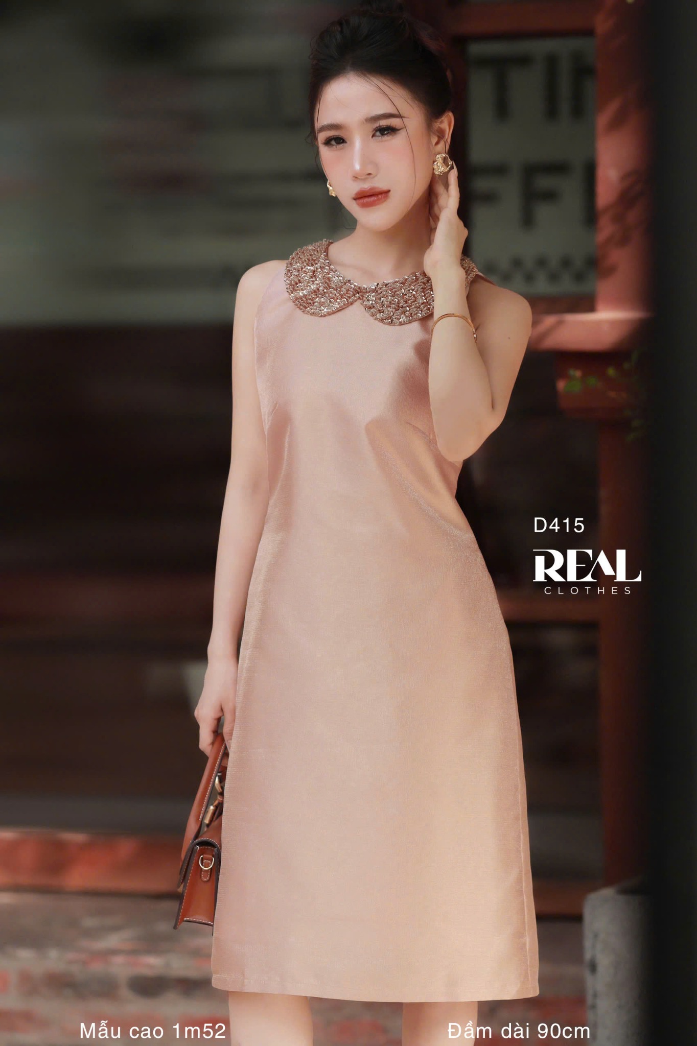 Đầm ánh cam cổ lá sen