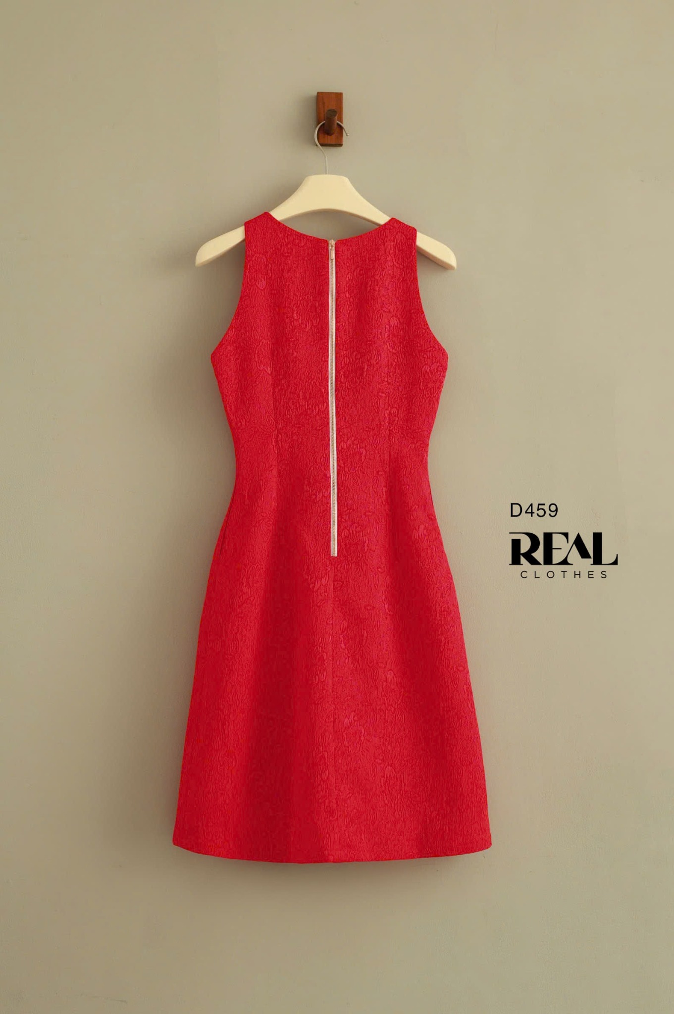 Đầm suông gấm đỏ