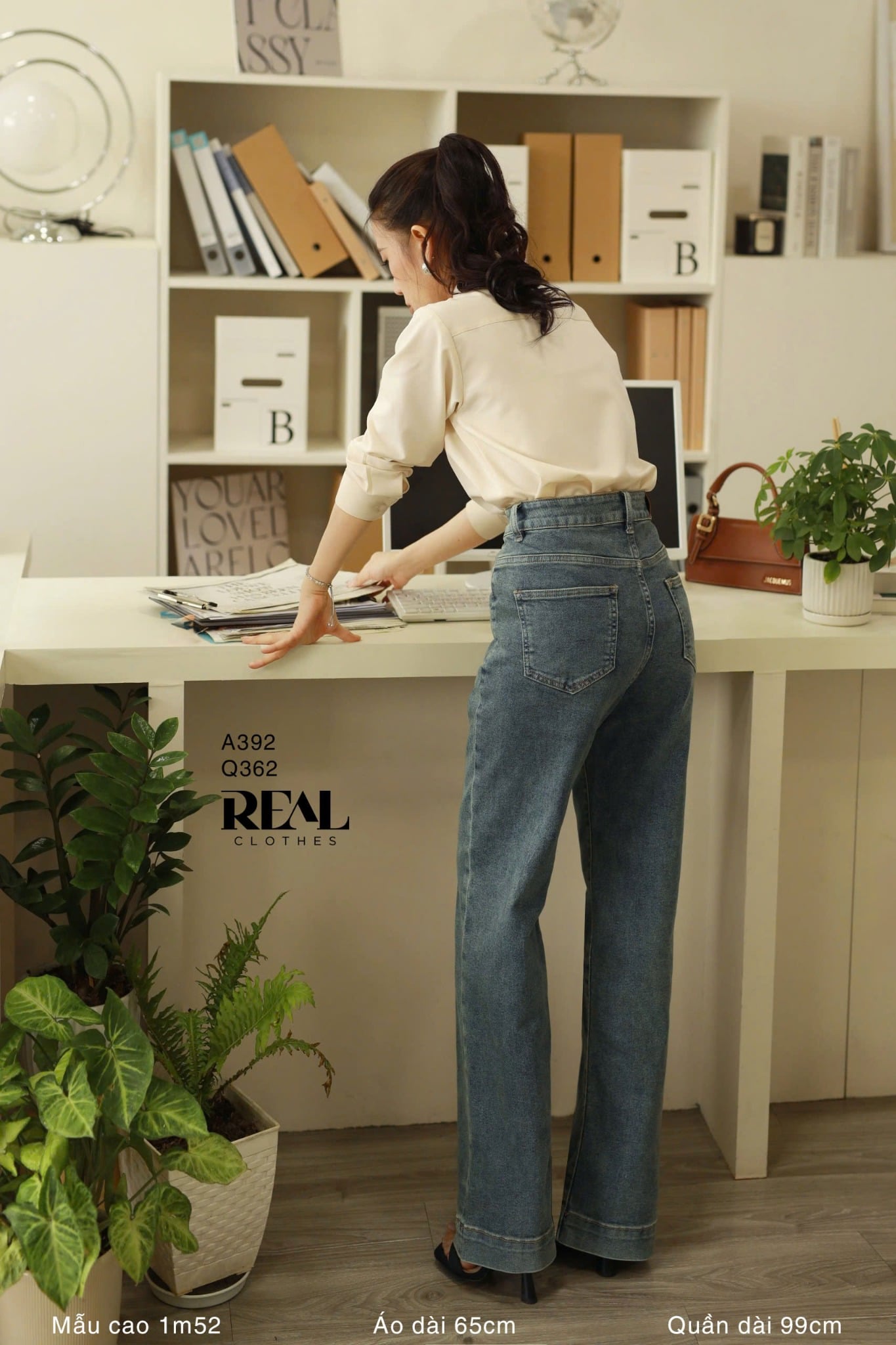 Sơ mi form rộng kem SALE