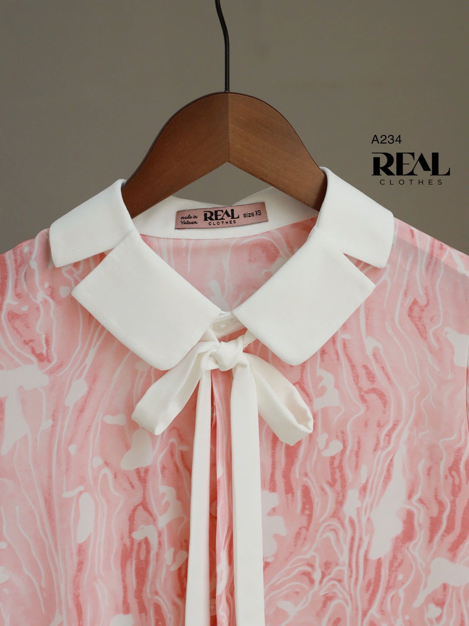 Sơ mi Hàn Quốc vệt hồng SALE